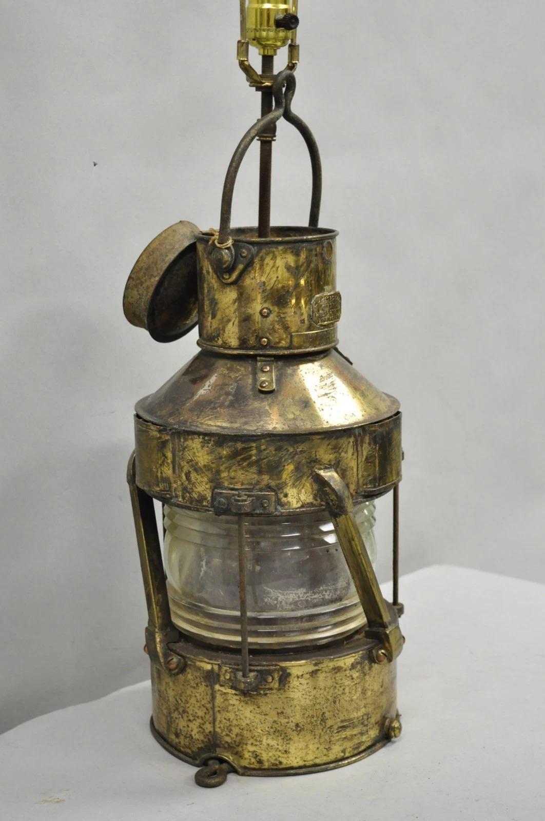 Antiguo WT George & Co Lámpara de mesa convertida en farol marítimo inglés de cobre Victoriano en venta