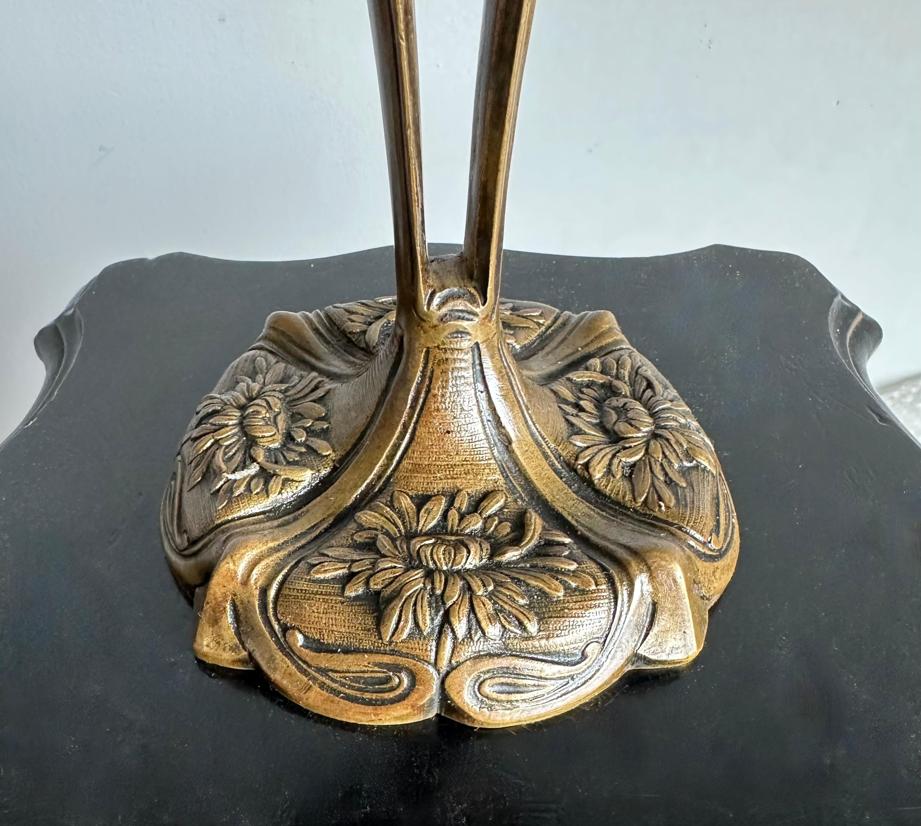 Antike W&W Kosmos Bronze-Öllampe - CIRCA 1900 - Exquisites Jugendstil-Design (Arts and Crafts) im Angebot