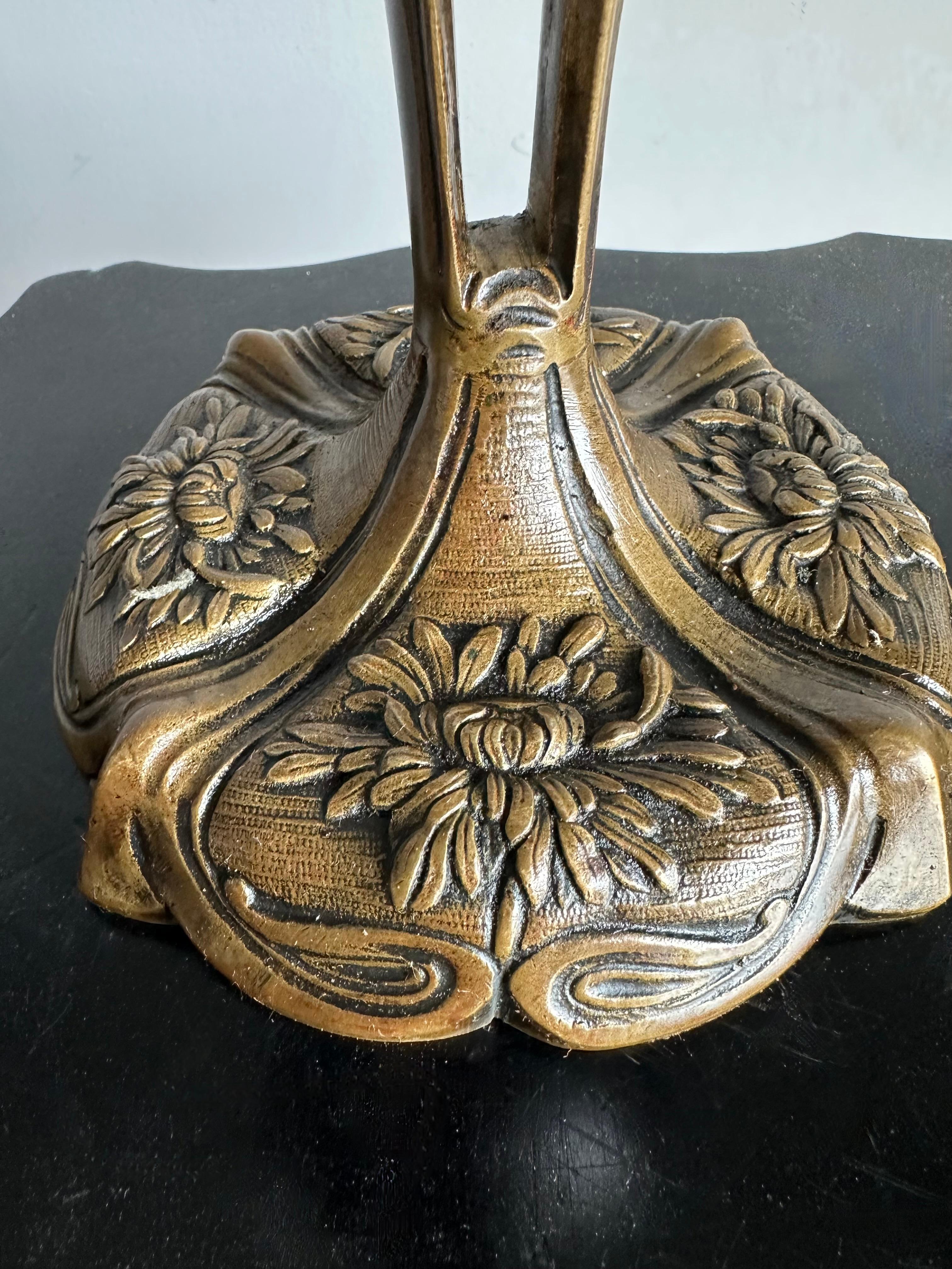 Antike W&W Kosmos Bronze-Öllampe - CIRCA 1900 - Exquisites Jugendstil-Design (Handgefertigt) im Angebot