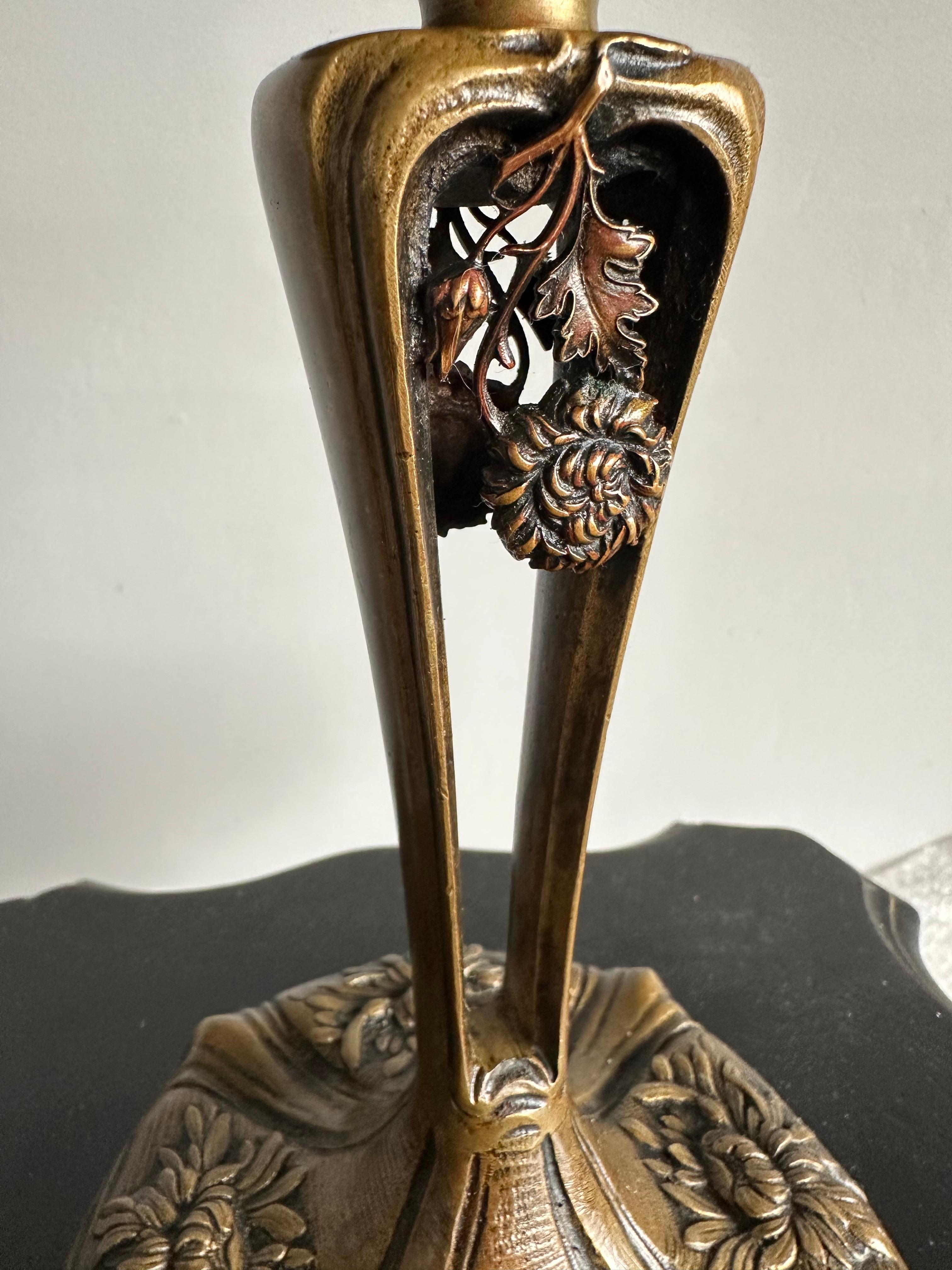 Antike W&W Kosmos Bronze-Öllampe - CIRCA 1900 - Exquisites Jugendstil-Design (20. Jahrhundert) im Angebot