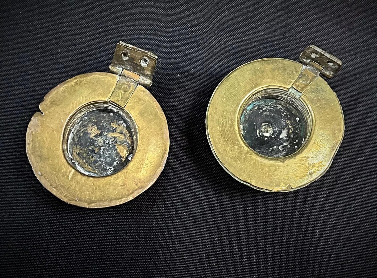 20ième siècle Encrier ancien de la Première Guerre mondiale avec têtes de coquillages allemands sur base en bois - 2Y324 en vente
