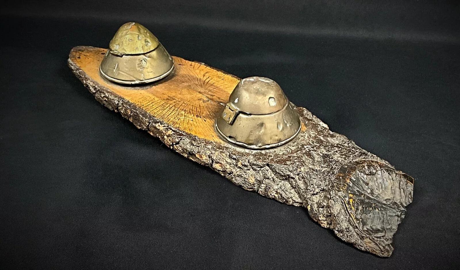 Bois Encrier ancien de la Première Guerre mondiale avec têtes de coquillages allemands sur base en bois - 2Y324 en vente