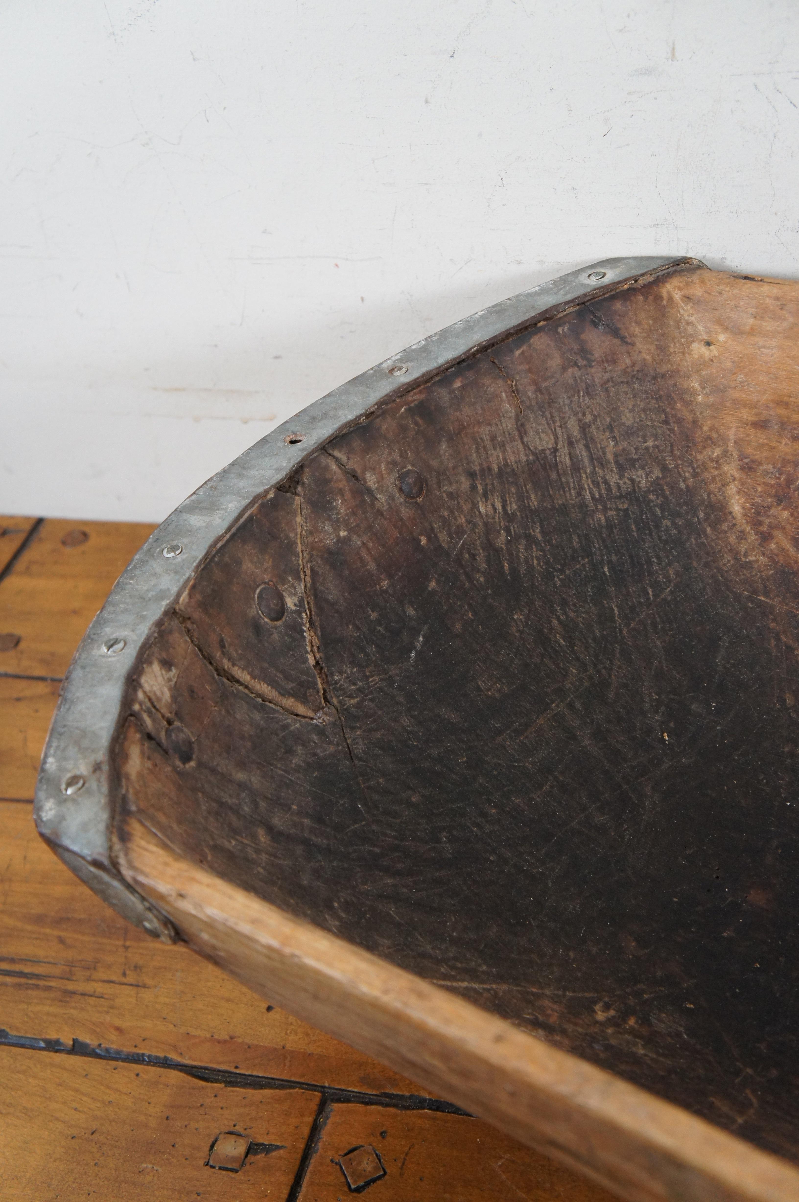 Antique X-Large Carved Wood Iron Banded Farmhouse Dough Trencher Bowl 44