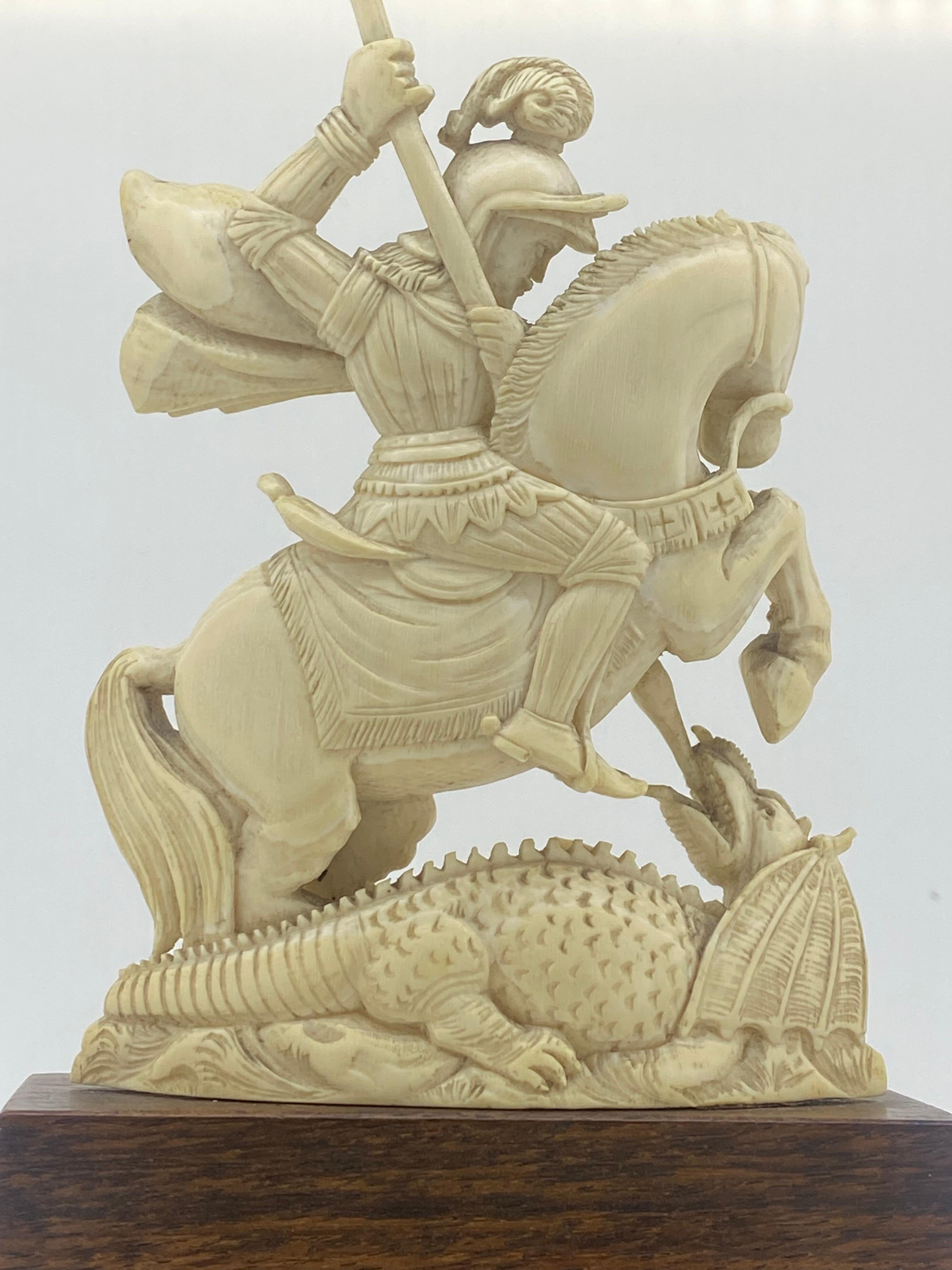 Antique XIXc Indian Natural Carving of St George Slaying a Dragon. Dieppe Style. For Sale 1