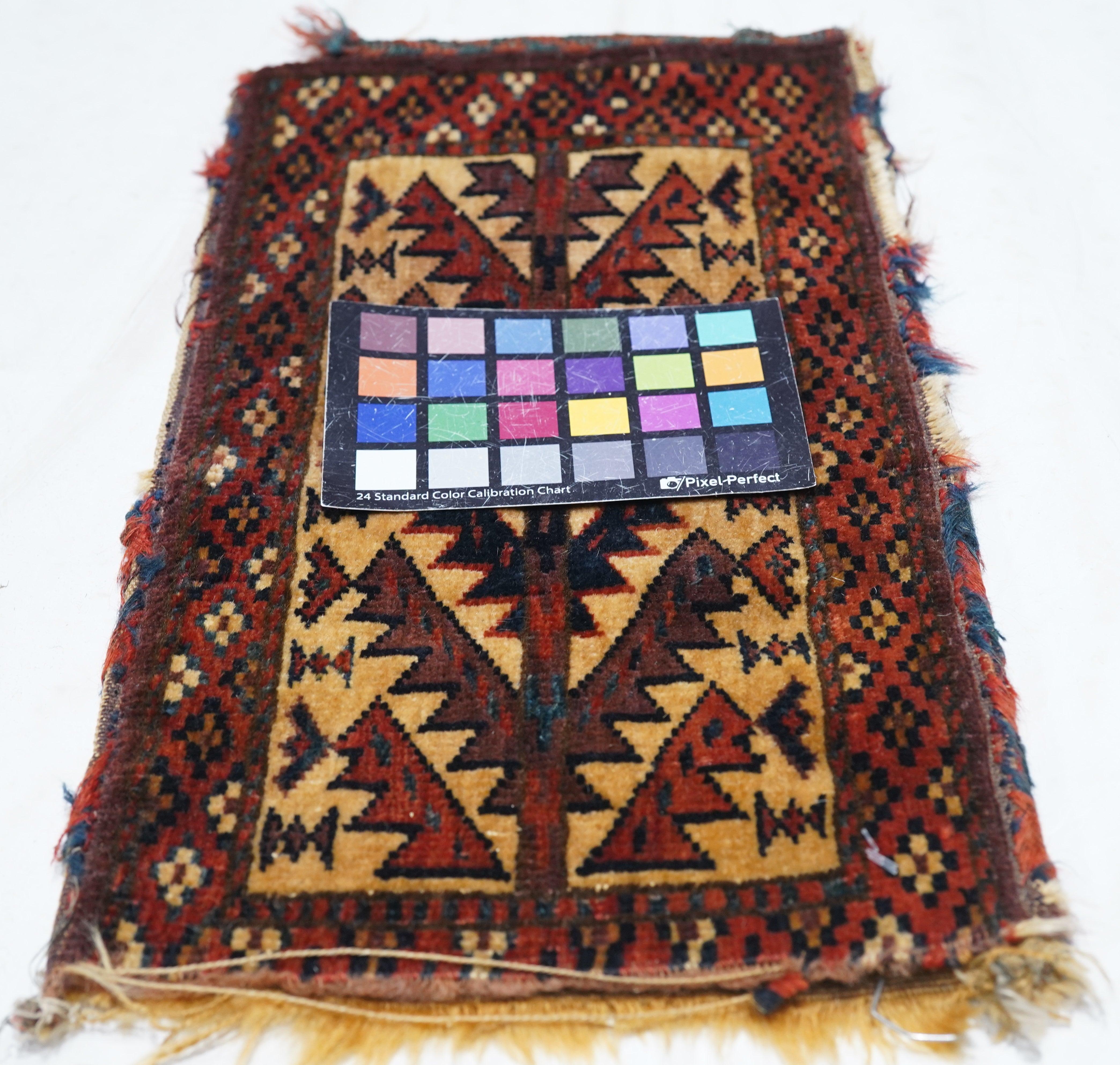 Antique Yamud Rug 1'0