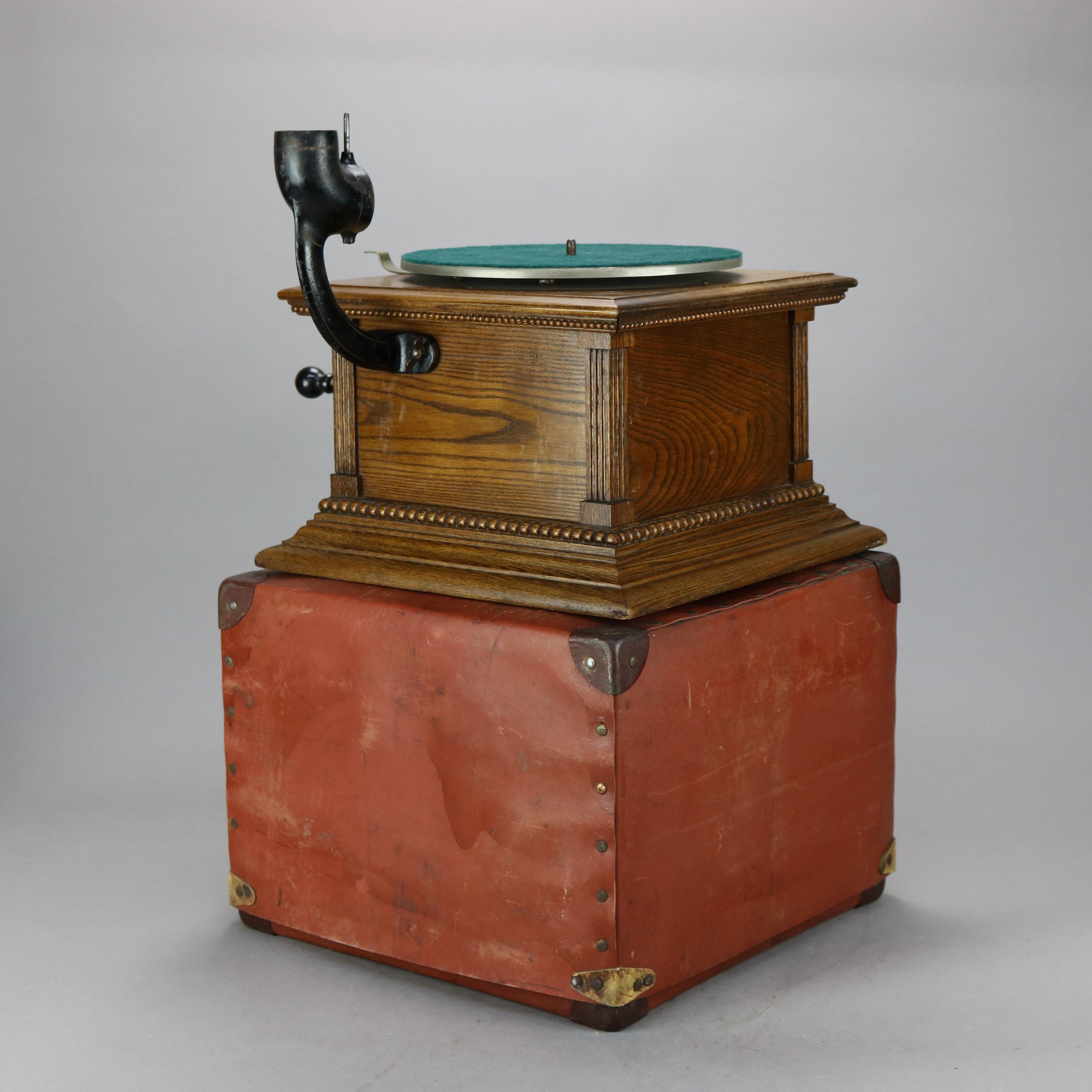 Antique Yankee Prince Columbia Phonograph, Chicago IL & Original Box, c1900 In Good Condition In Big Flats, NY