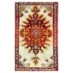 Antiker türkischer Anatolischer Yastik-Teppich, Die Sonne  