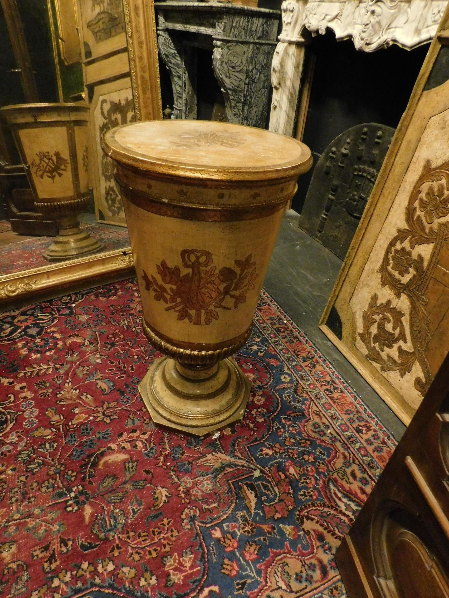 Italian Antique Yellow and Gold Lacquered Wooden Nightstand or Cabinet, 1800, France