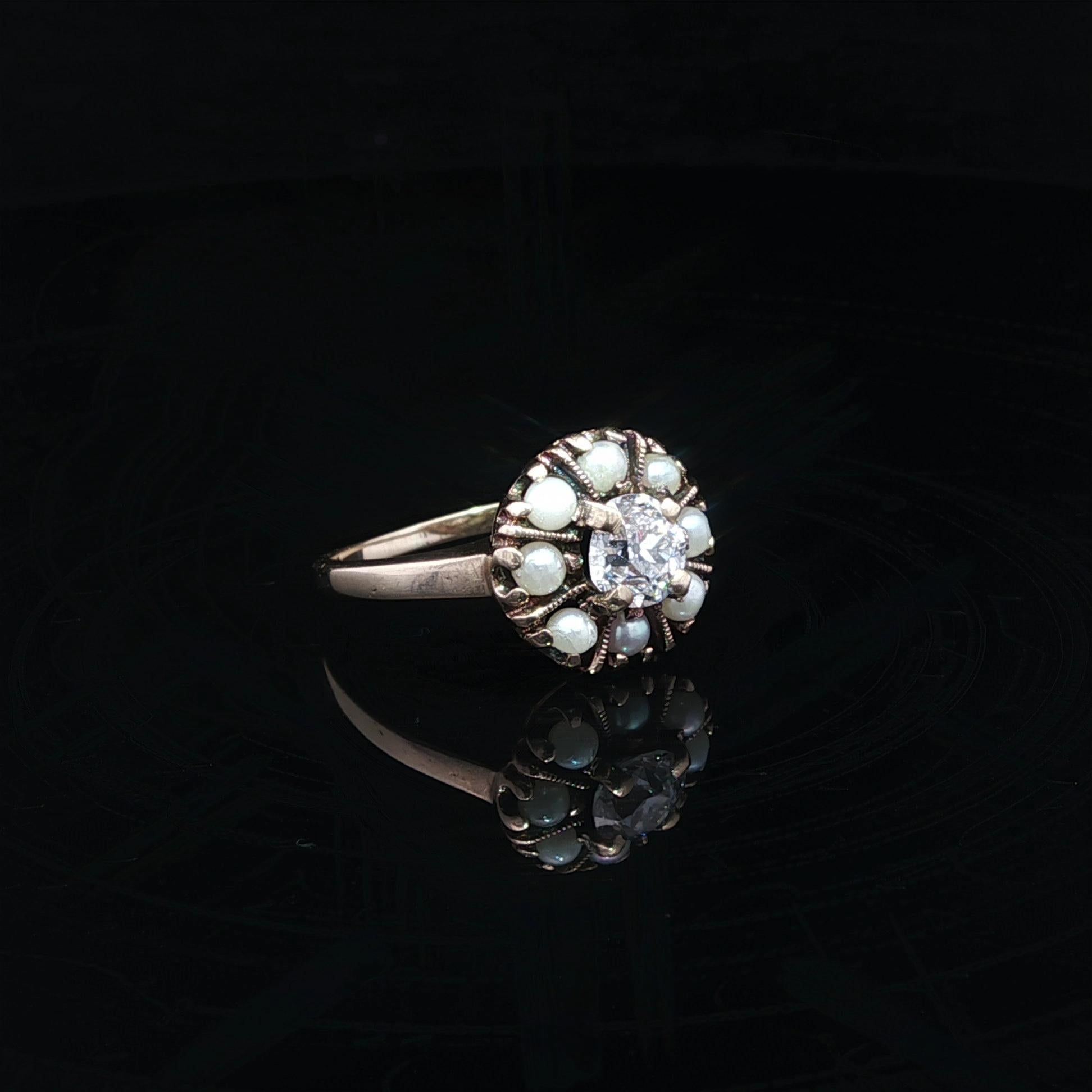 Bague en or jaune ancien 0.51ct Old European Cut Diamond w/ Pearl Halo Flower Ring en vente 5