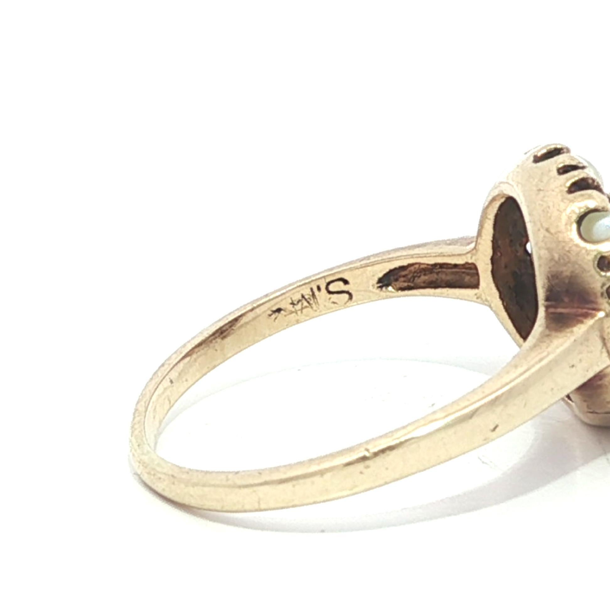 Bague en or jaune ancien 0.51ct Old European Cut Diamond w/ Pearl Halo Flower Ring en vente 2