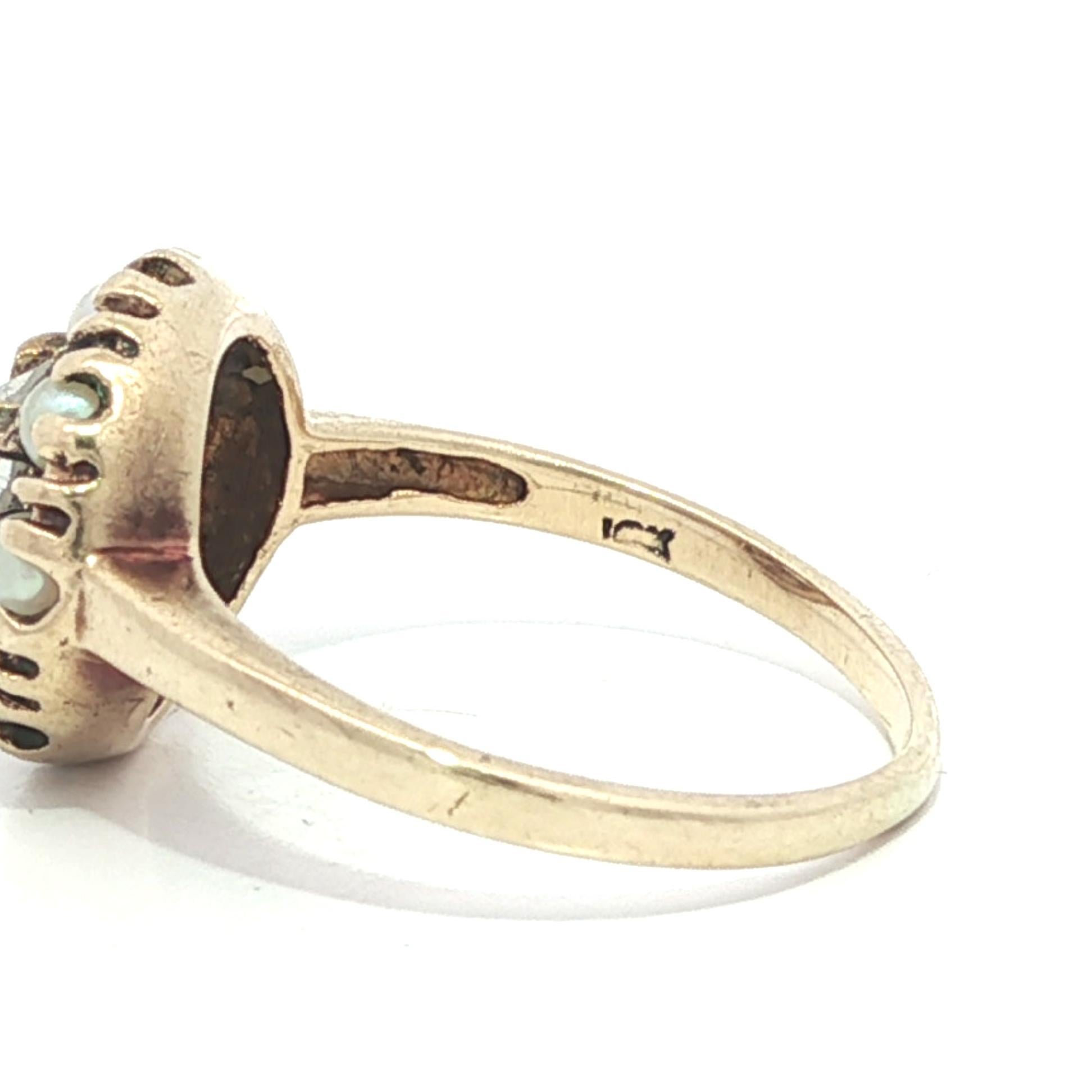 Bague en or jaune ancien 0.51ct Old European Cut Diamond w/ Pearl Halo Flower Ring en vente 3