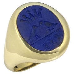 Antique Yellow Gold and Lapis Signet Crest Ring