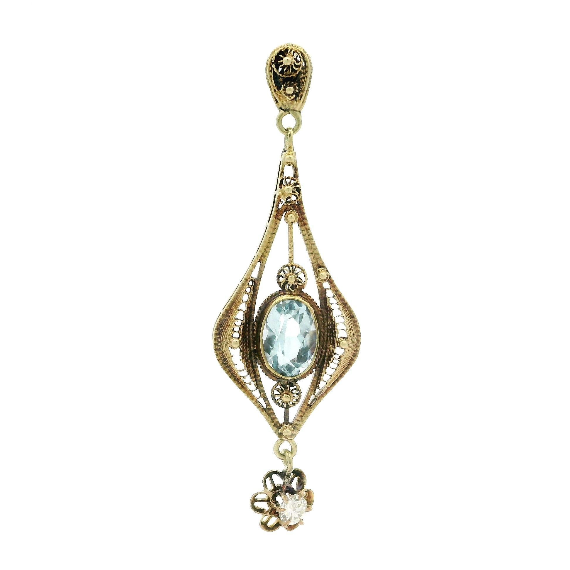 Pendentif Lavalier filigrane en or jaune antique aigue-marine diamant en vente