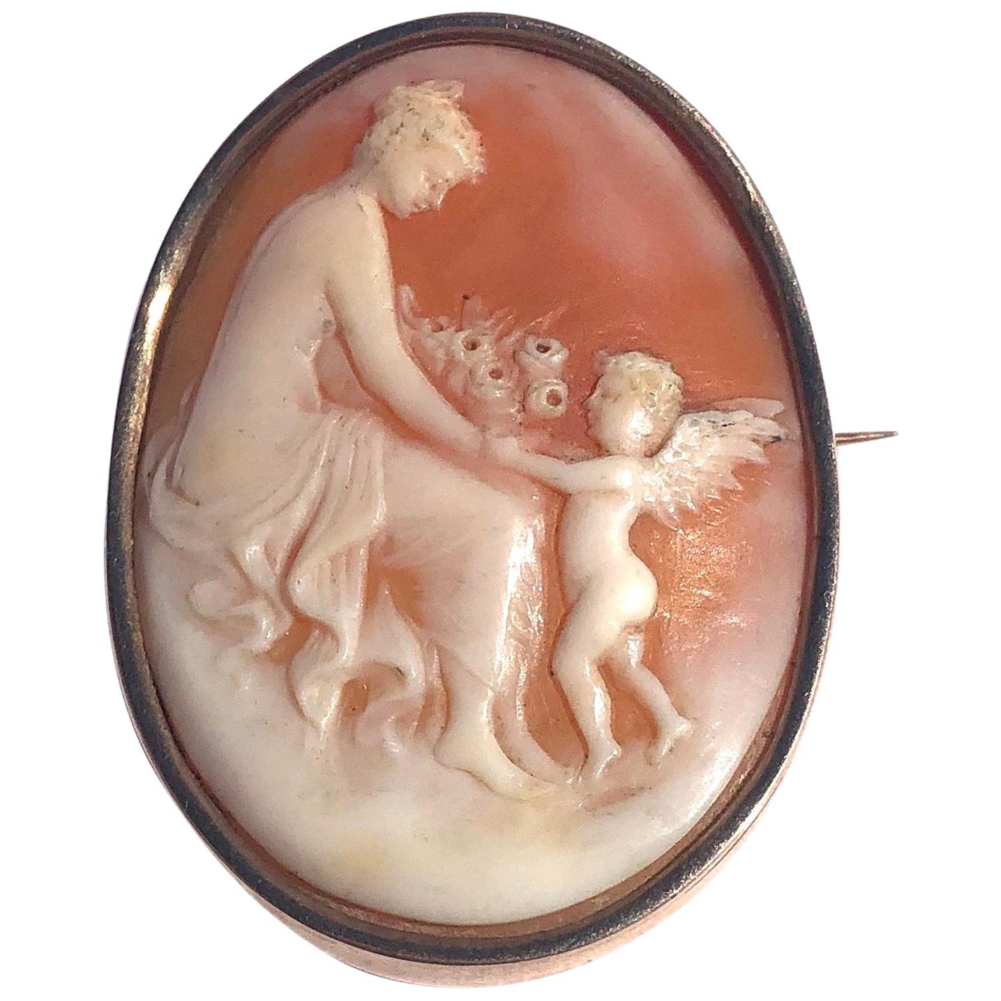 Antique Yellow Gold Cameo Brooch