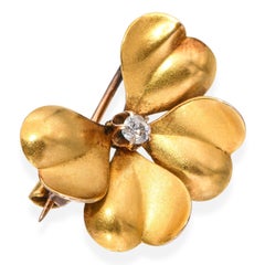 Antique Yellow Gold Diamond Flower Brooch