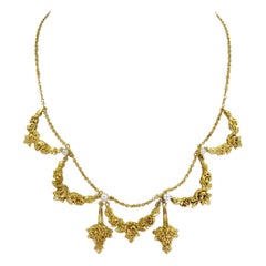 Collar gargantilla de perlas drapeadas de oro amarillo antiguo