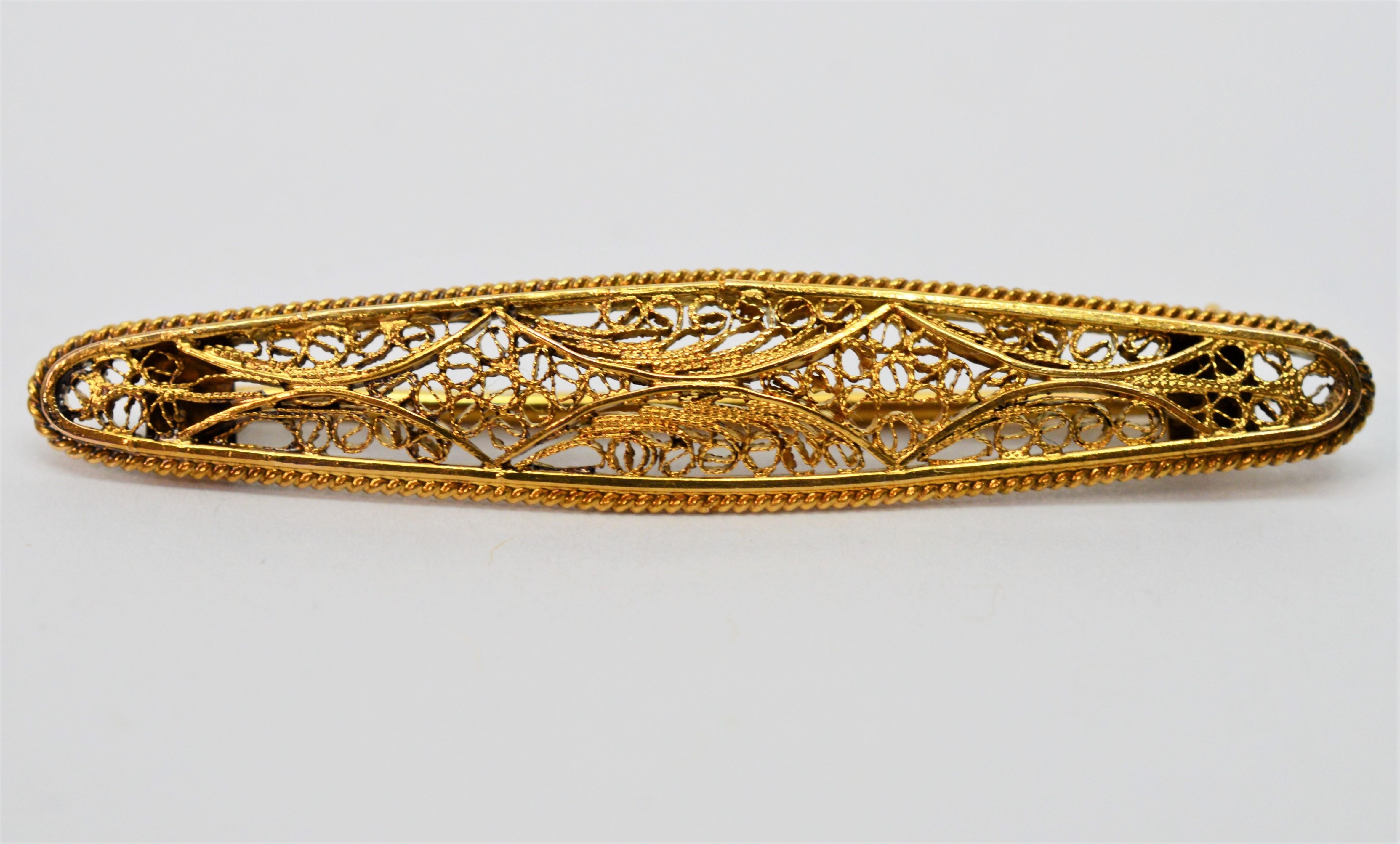 Antique Yellow Gold Filigree Bar Pin In Excellent Condition For Sale In Mount Kisco, NY