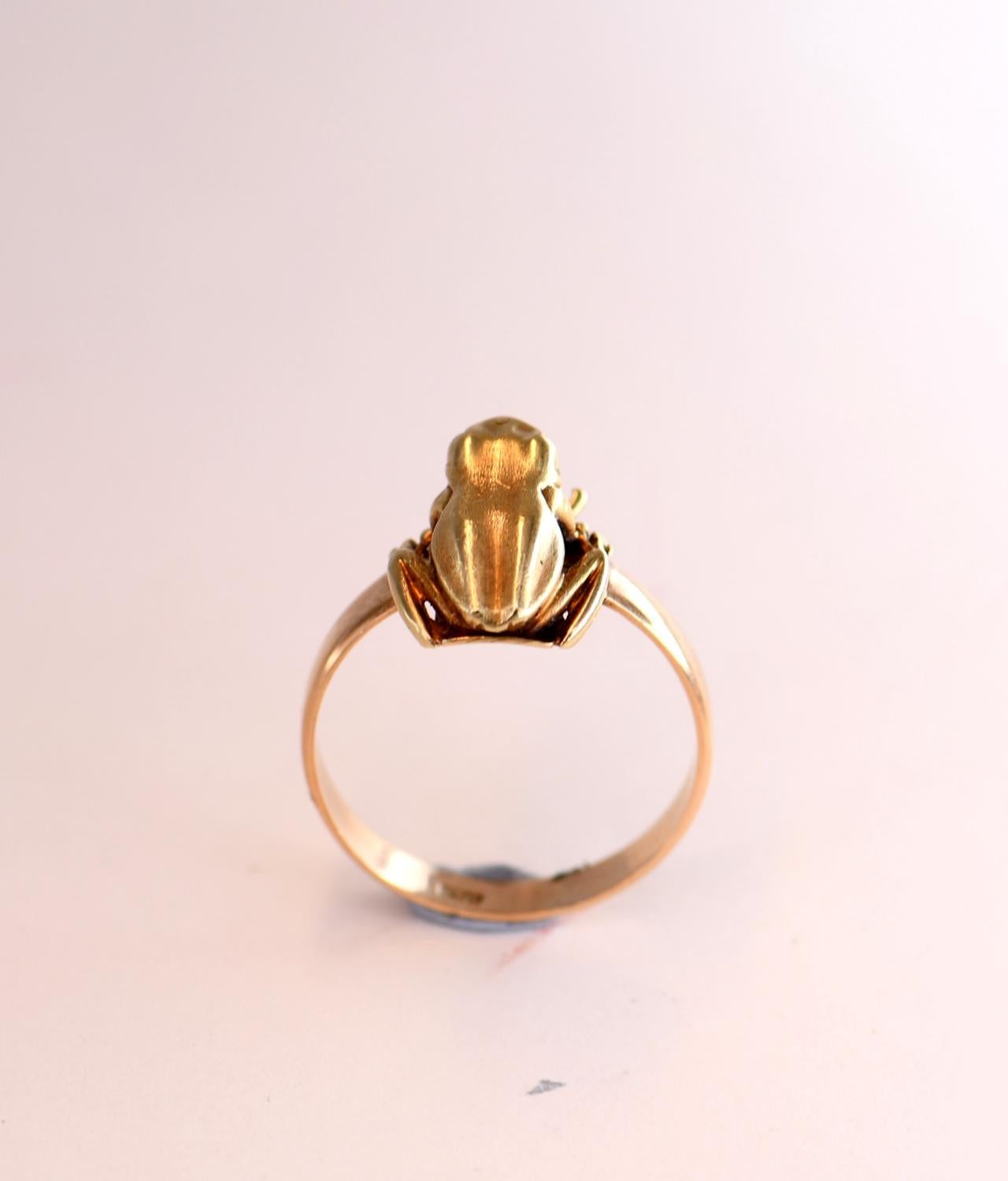 Women's or Men's Antique Yellow Gold Frog Animal Ring