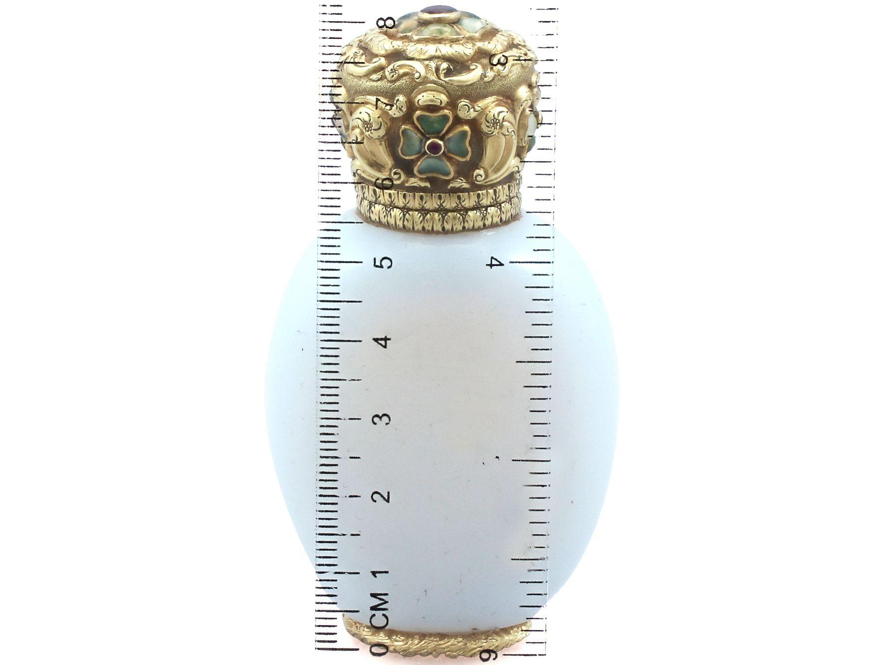 Antique Yellow Gold, Garnet, Ruby, Hardstone and Glass Scent Bottle, circa 1845 For Sale 6