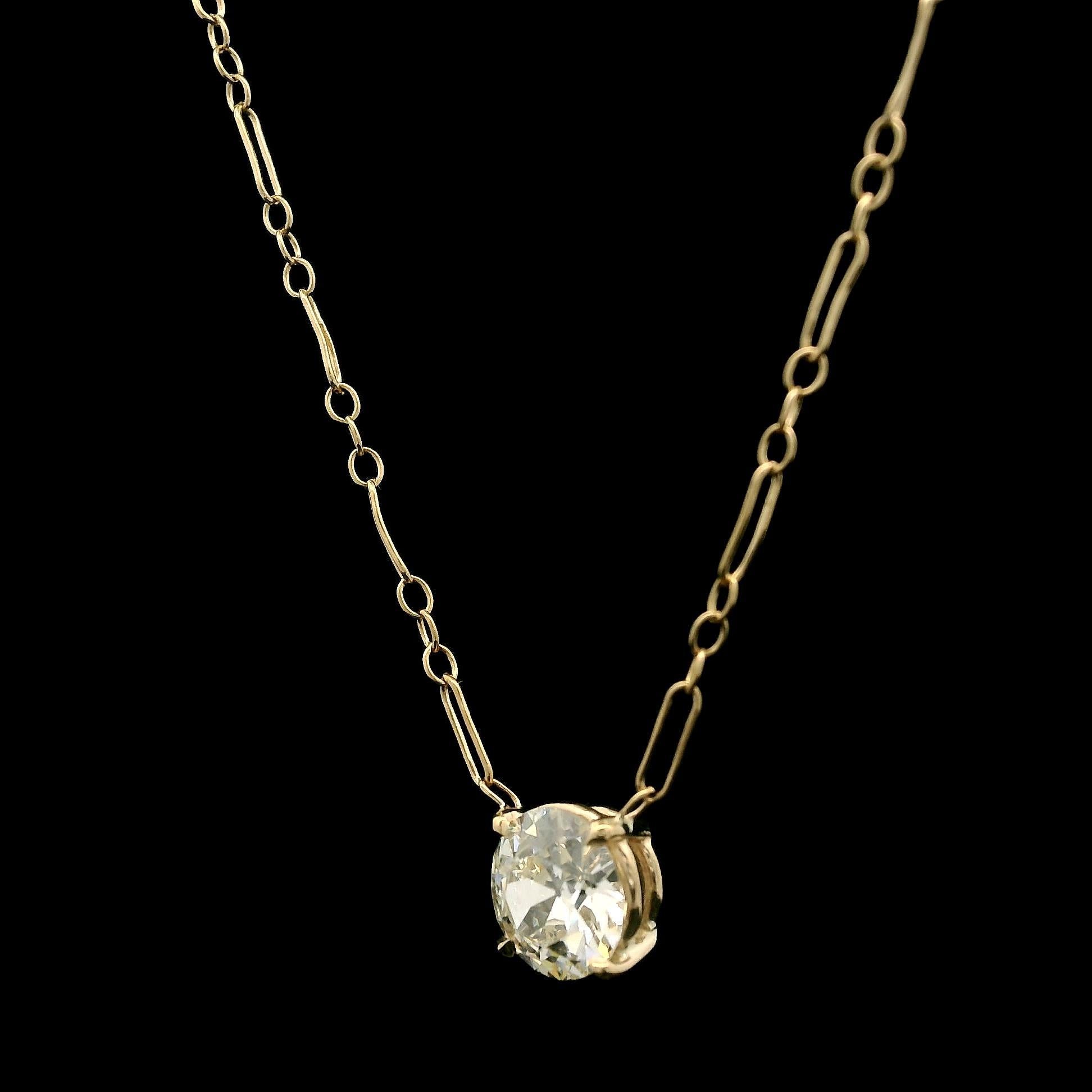 Taille ronde Pendentif solitaire de 16 pouces en or jaune ancien avec diamant GIA de 0,96 carat en vente