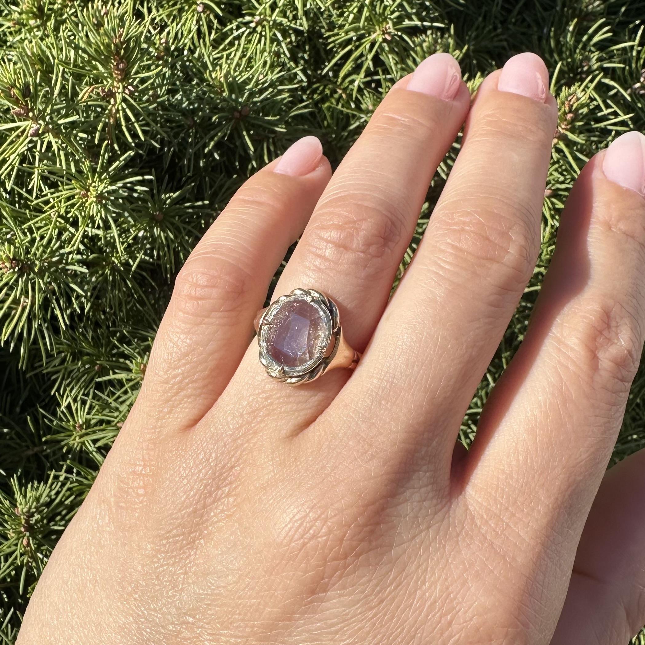 Anello con corda ritorta in oro giallo antico GIA 1,67ct Oval Rose Cut Diamond Solitaire In condizioni buone in vendita a Montclair, NJ