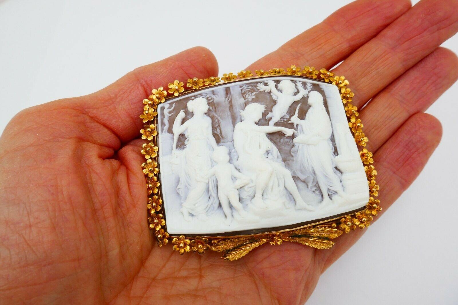 Antique Yellow Gold Greek Mythology Motif Cameo Brooch In Excellent Condition For Sale In Beverly Hills, CA
