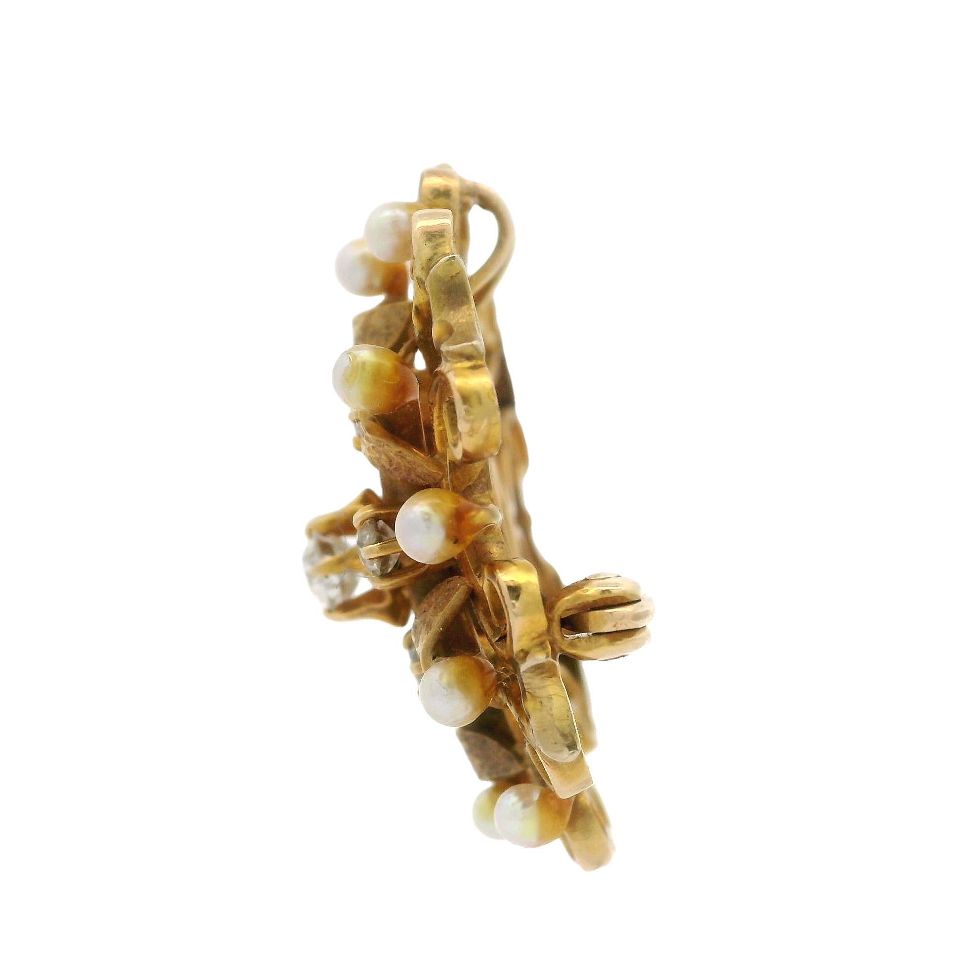 Antique Yellow Gold Old Diamond & Pearl Textured Work Round Pin Brooch Pendant In Good Condition For Sale In Montclair, NJ