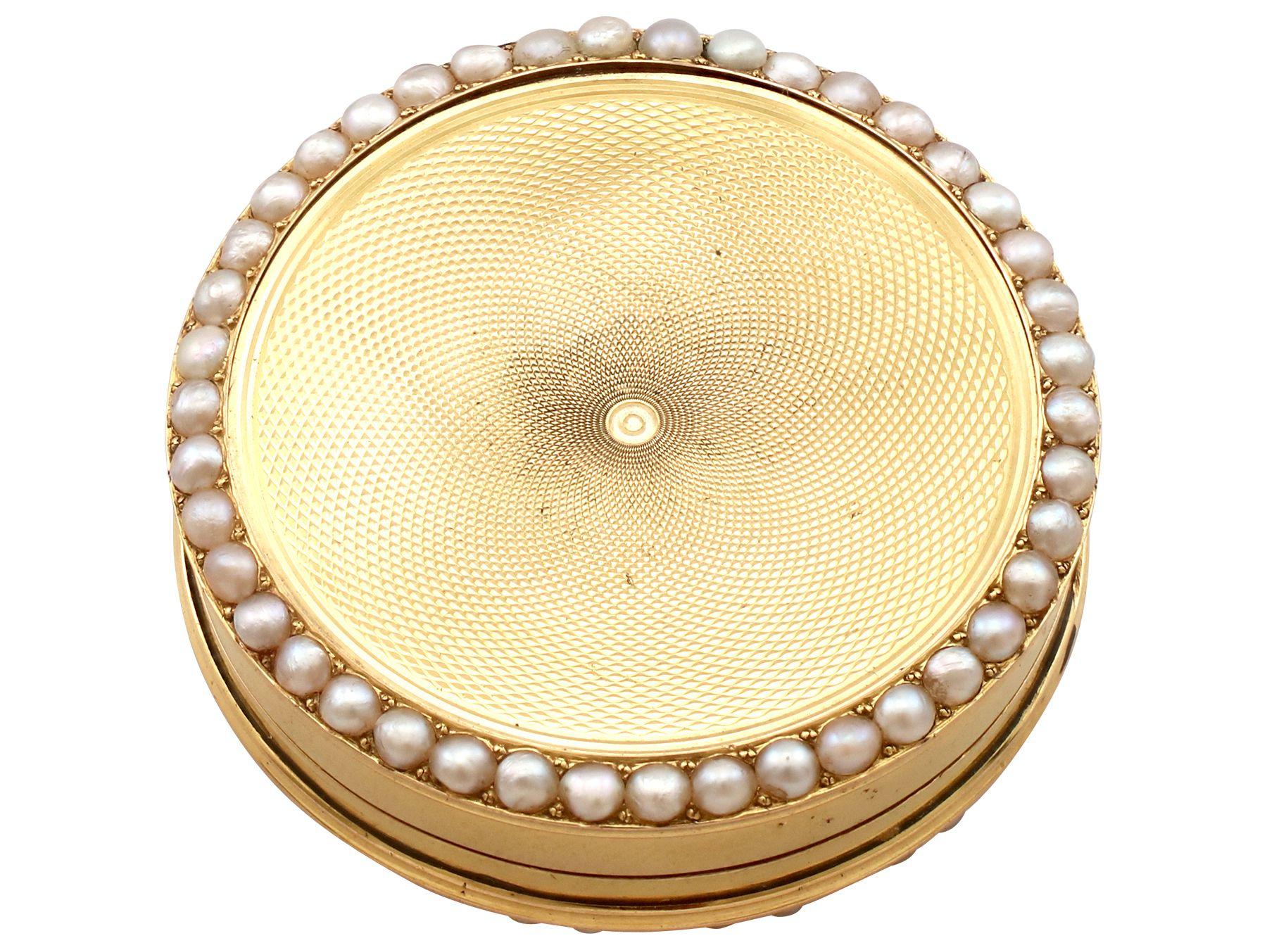 An exceptional, fine and impressive antique 12 karat yellow gold box with pearl and turquoise; an addition to our diverse ornamental collection.

This exceptional antique 12 karat yellow gold box has a cylindrical form.

The sides of this antique