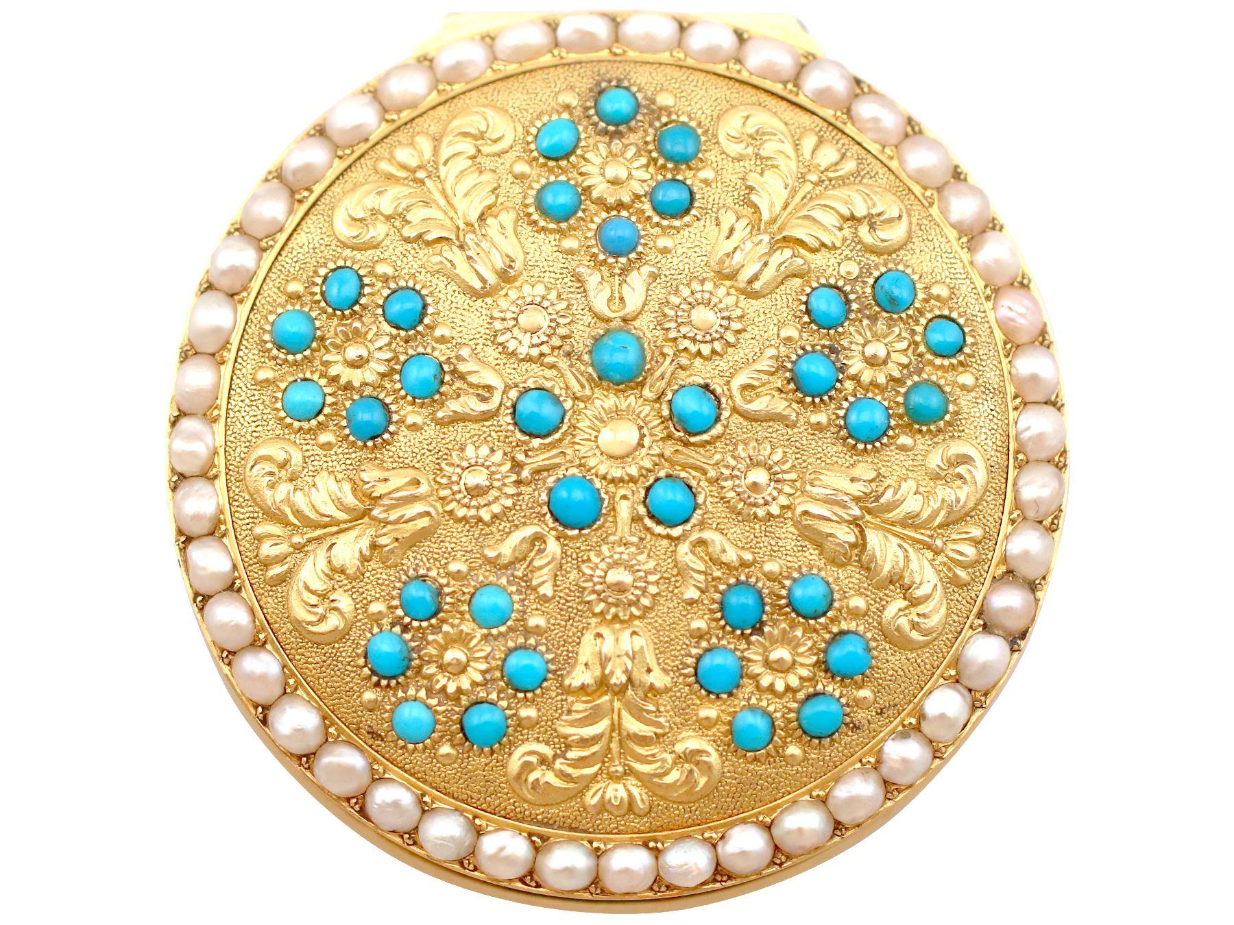 Antique 1815 Yellow Gold Pearl and Turquoise Pill Box In Excellent Condition For Sale In Jesmond, Newcastle Upon Tyne