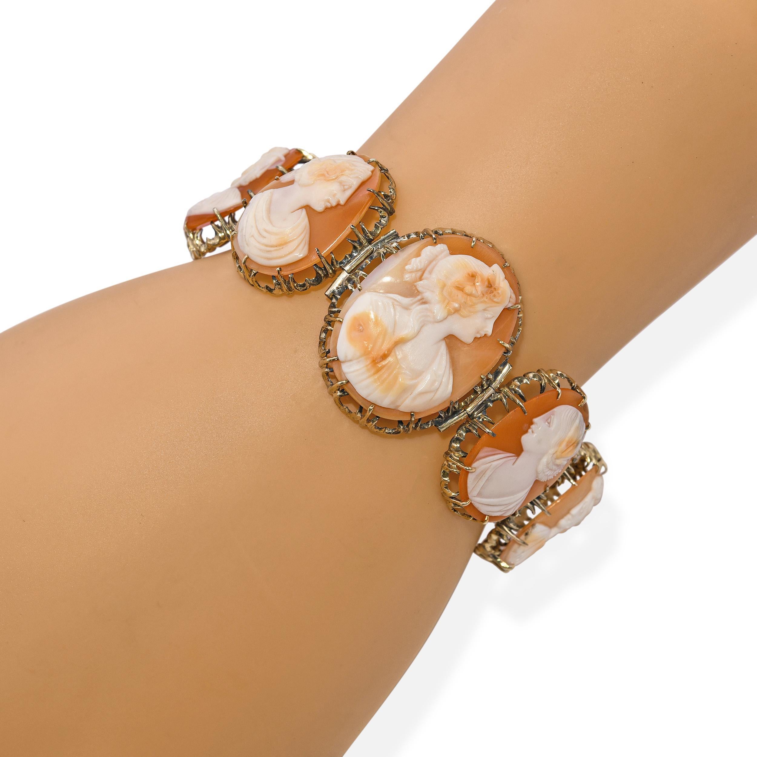 Oro Amarillo Antiguo Adecuado Pulsera Camafeo Concha Dama en Bueno estado para la venta en New York, NY