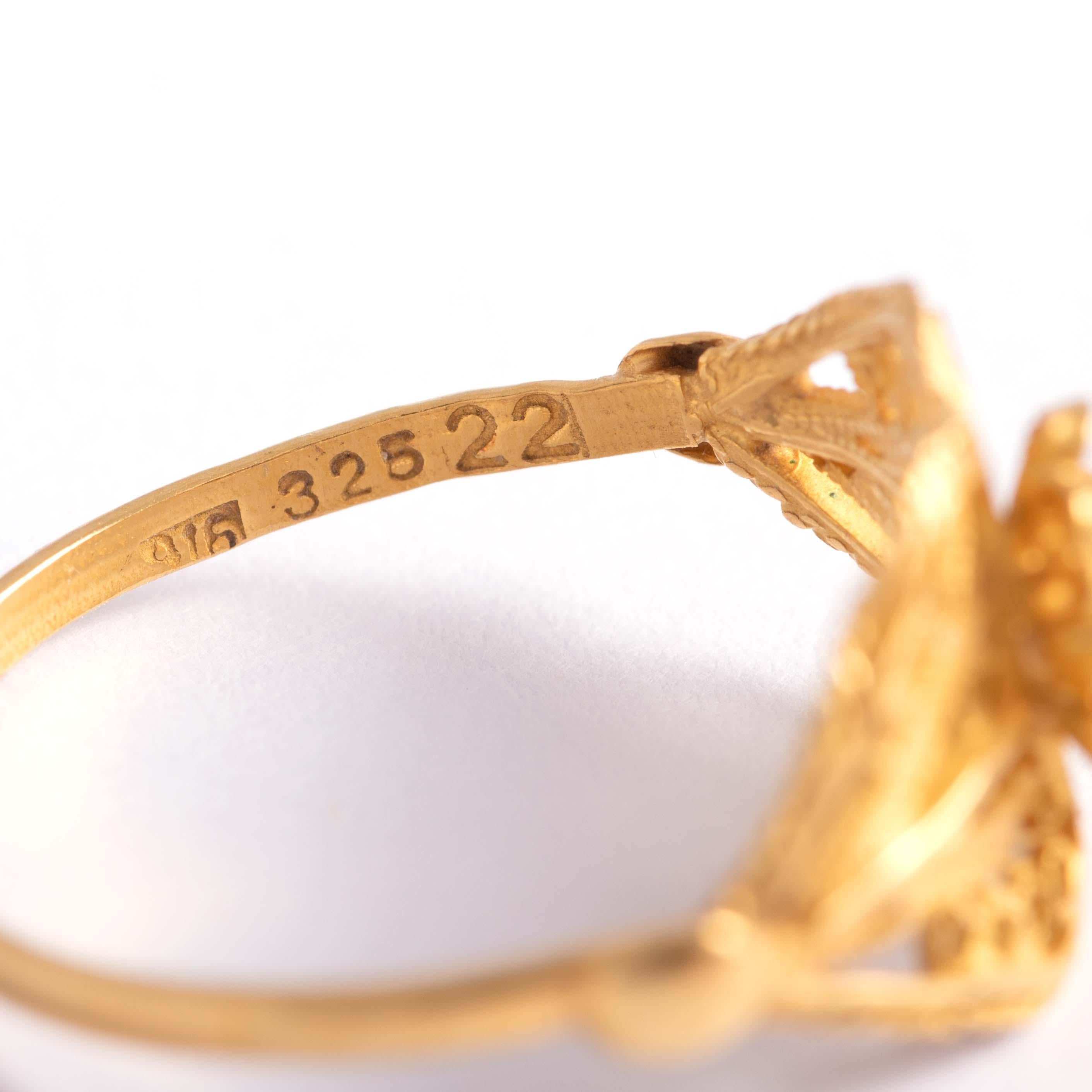 Antique Yellow Gold Ring For Sale 1