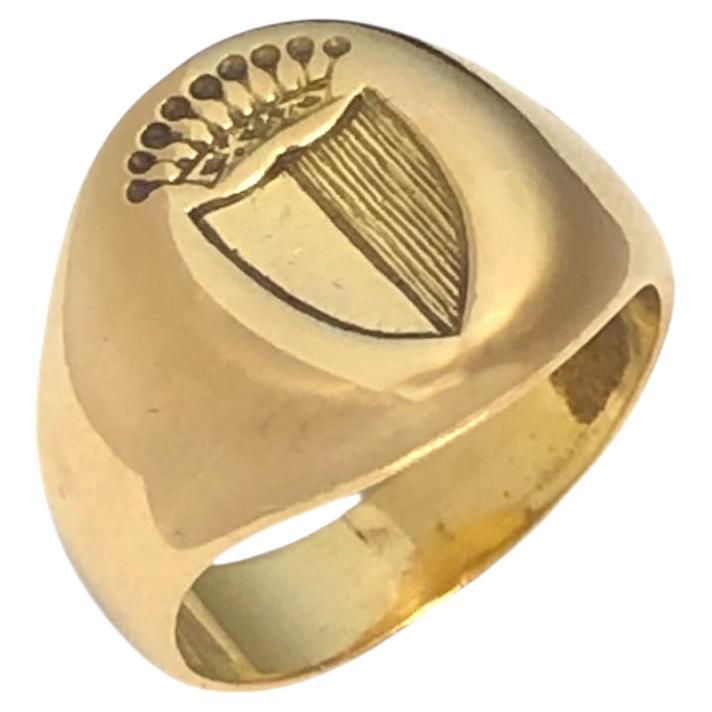 Antique Yellow Gold Signet Crest Ring