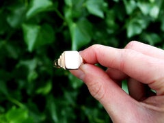 Antique 1935 Men's Yellow Gold Signet Ring