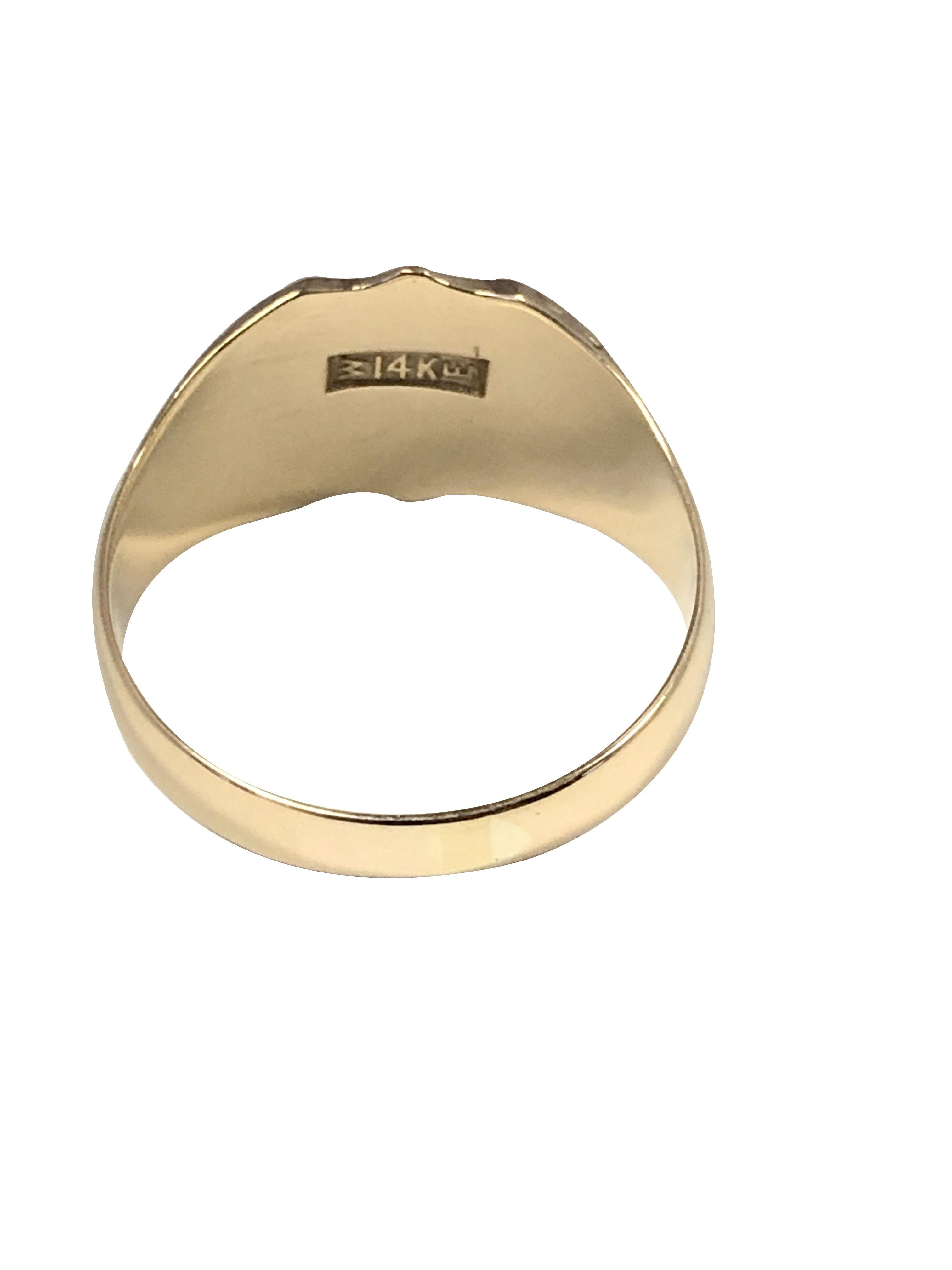 Edwardian Antique Yellow Gold Signet ring with Shield Top For Sale