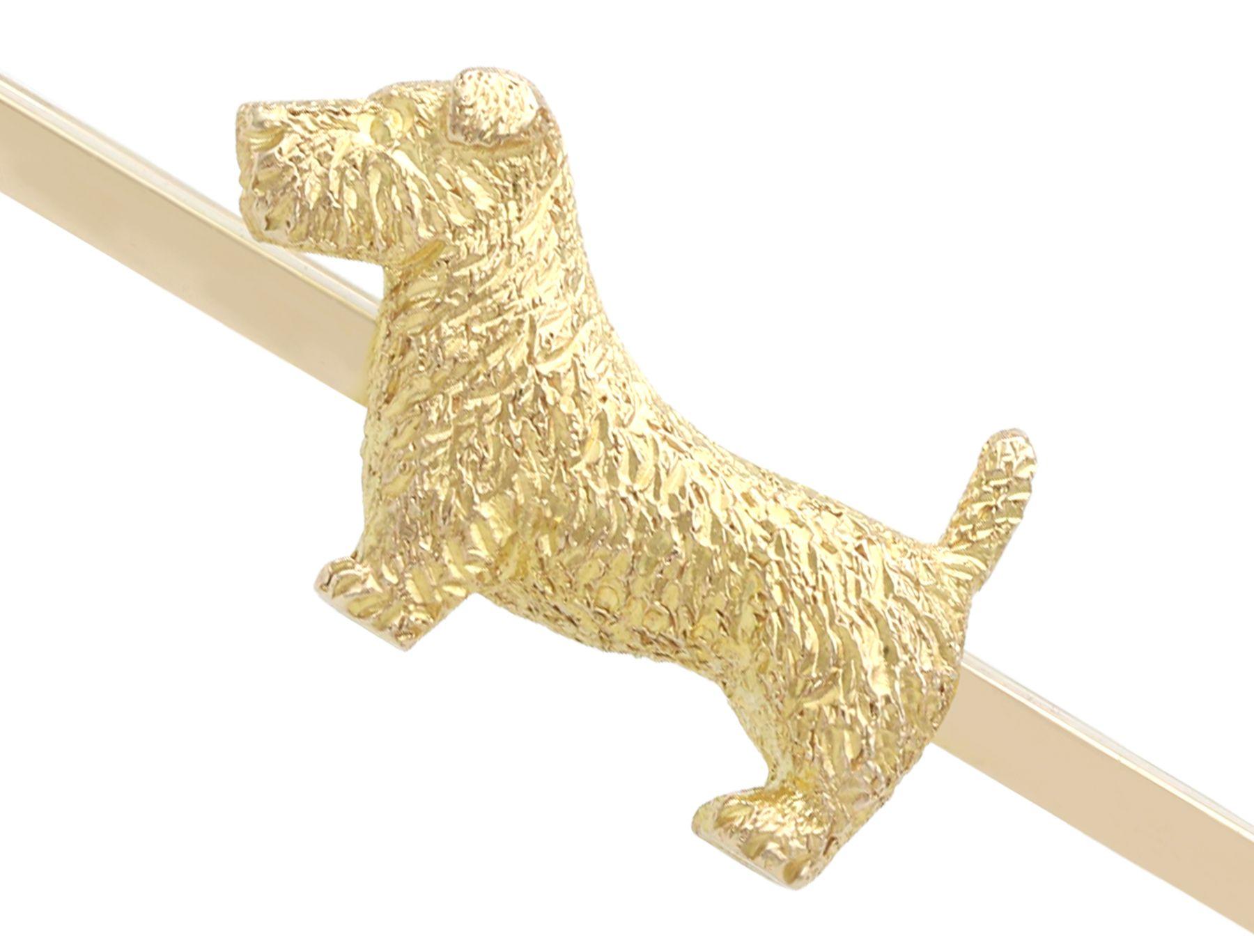 Women's or Men's Antique Yellow Gold Terrier Bar Brooch, circa 1910 For Sale