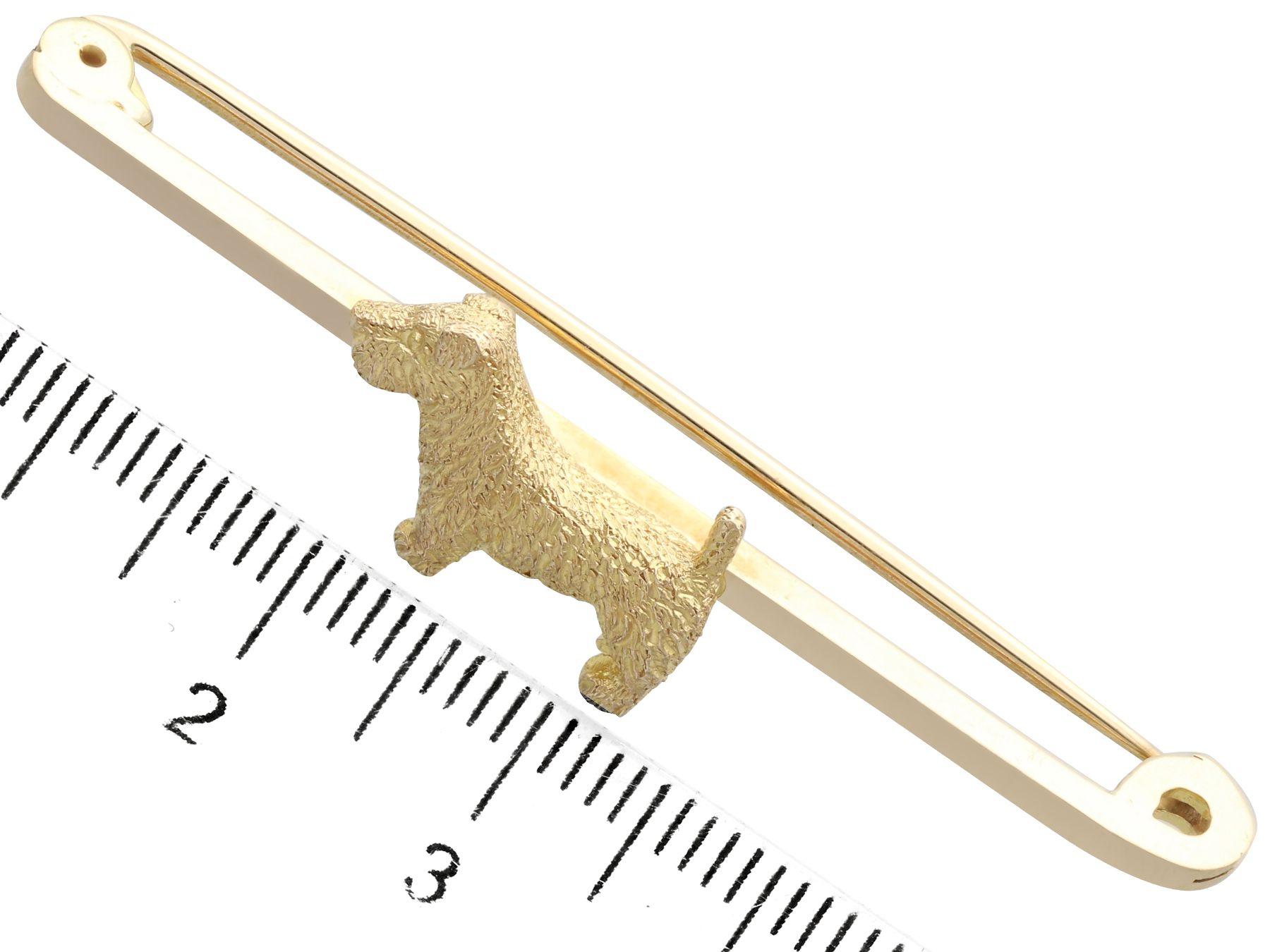 Antique Yellow Gold Terrier Bar Brooch, circa 1910 For Sale 3