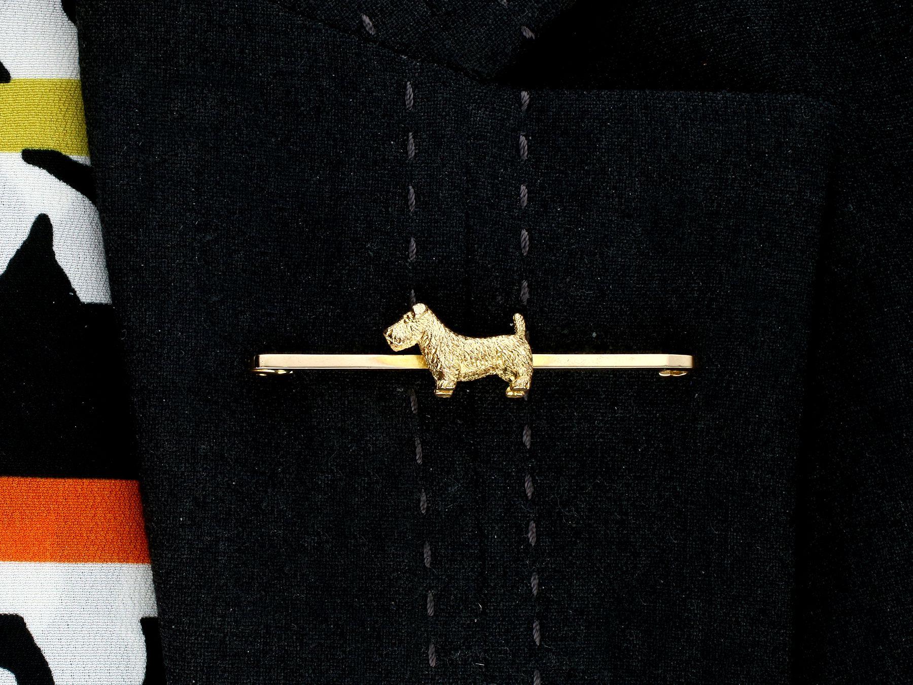 Antique Yellow Gold Terrier Bar Brooch, circa 1910 For Sale 5
