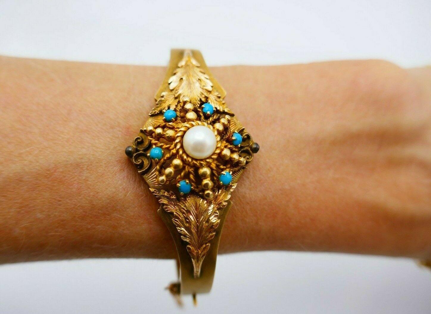Perle Bracelet jonc ancien en or jaune avec perles et turquoises en vente