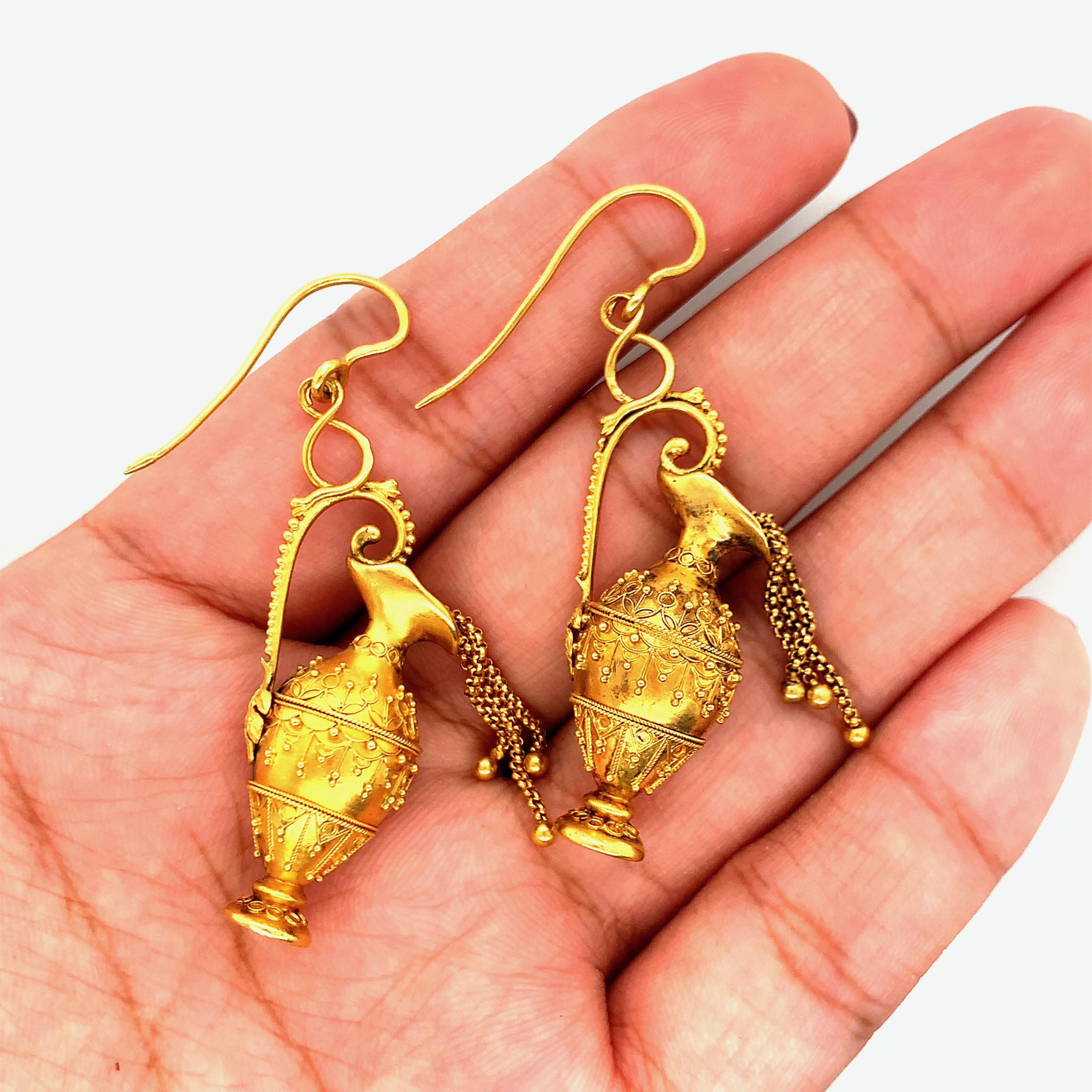 Antike Vasen-Ohrringe aus Gelbgold Damen