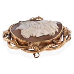Antique Yellow Gold "Zeus" Cameo Brooch
