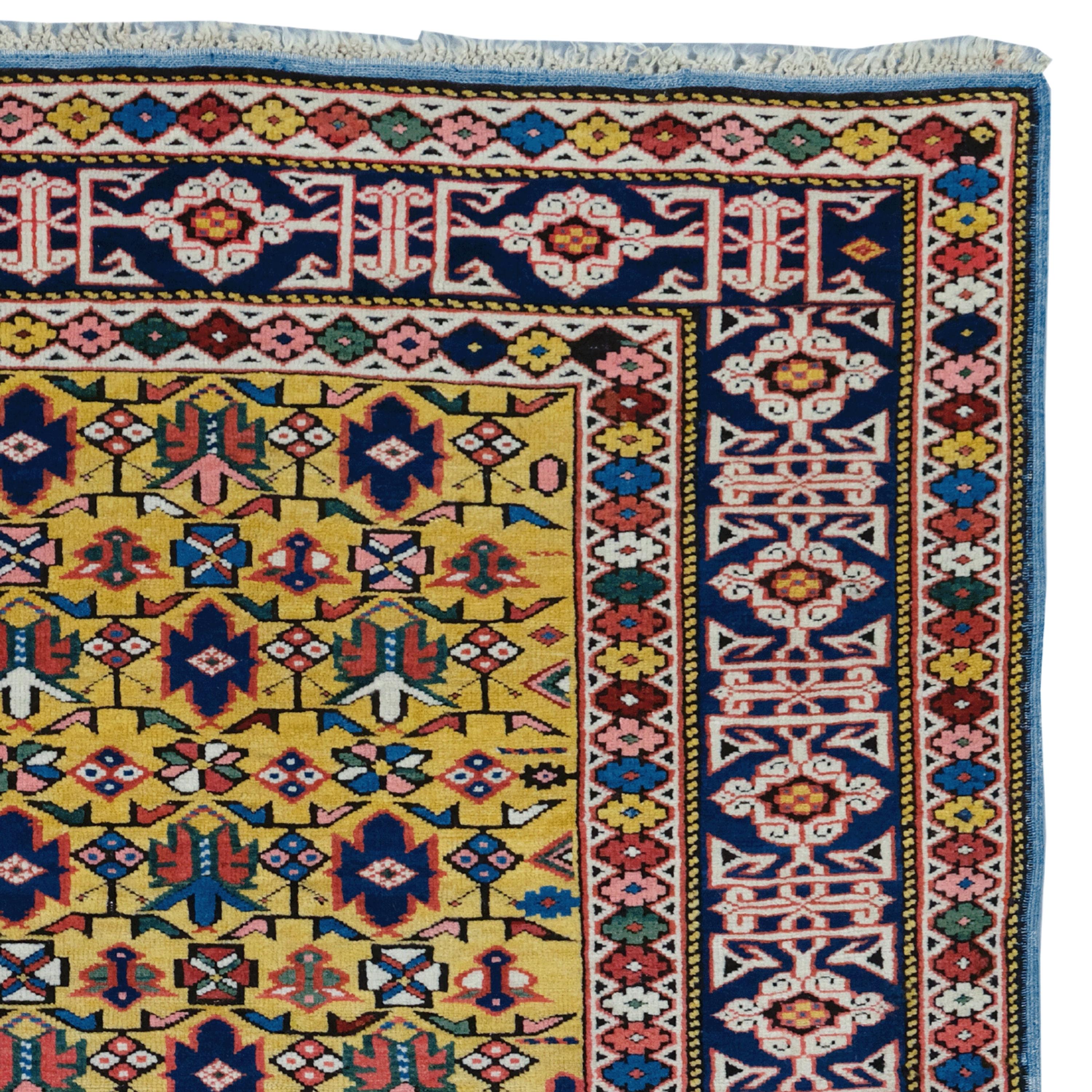 Antique Yellow Kuba Shirvan Rug - Late 19th Century Yellow Ground Shirvan Rug In Good Condition For Sale In Sultanahmet, 34