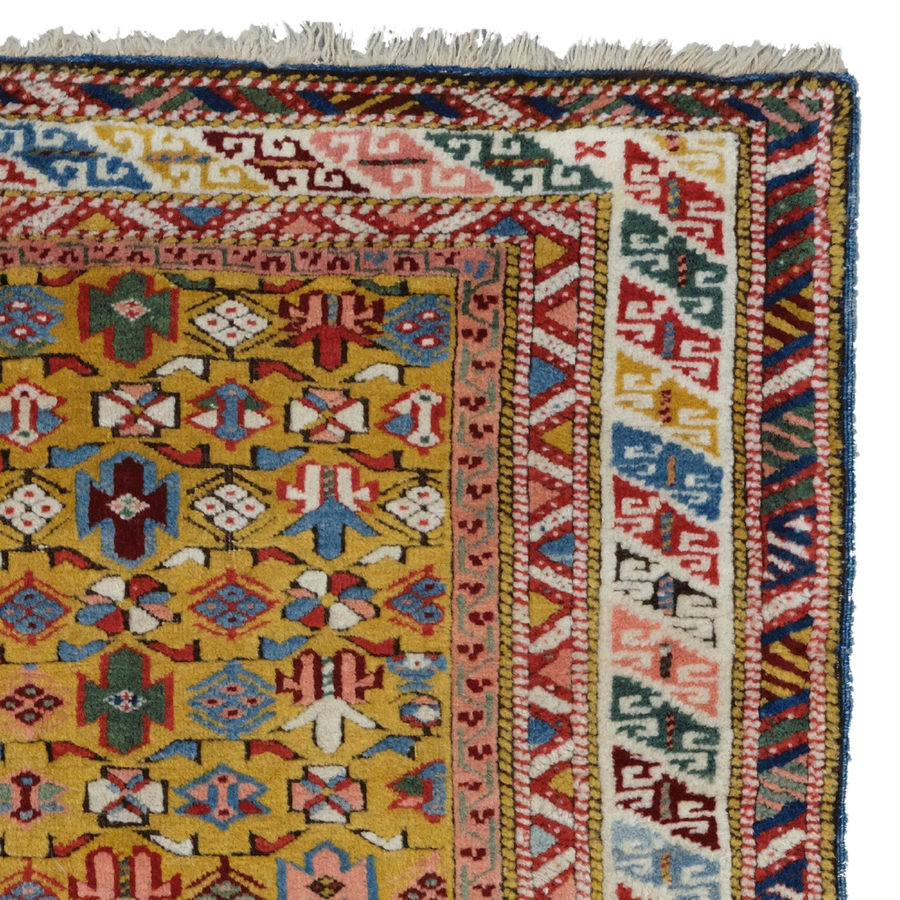 Antique Yellow Shirvan Rug - Yellow Ground Shirvan Rug Circa 1880, Antique Rug In Good Condition For Sale In Sultanahmet, 34