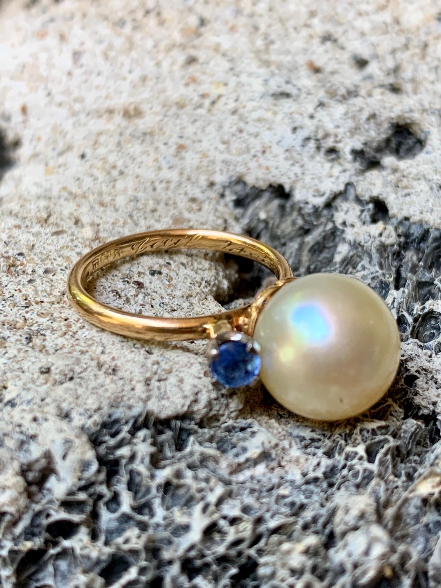 Antique Yellow South Sea Pearl and Sapphire 18 Karat Yellow Gold - Size 5 1/4 2