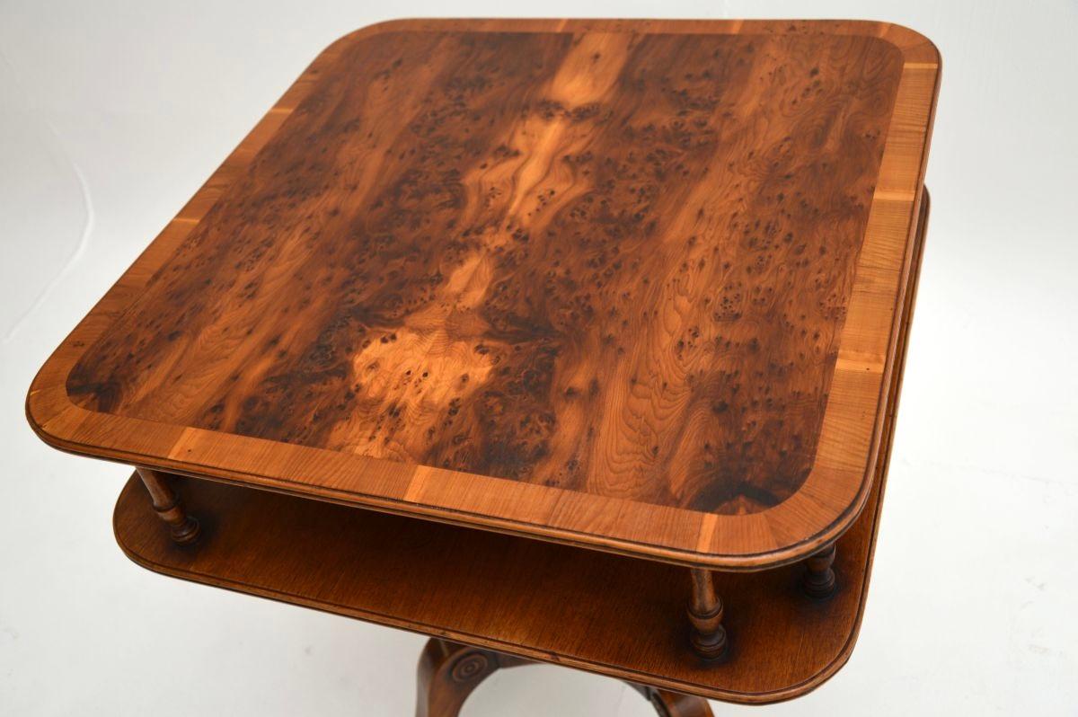 Antique Yew Wood Occasional Side Table In Good Condition For Sale In London, GB