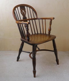 Antique Yew Wood Windsor Chair. English, Early 19th Century
