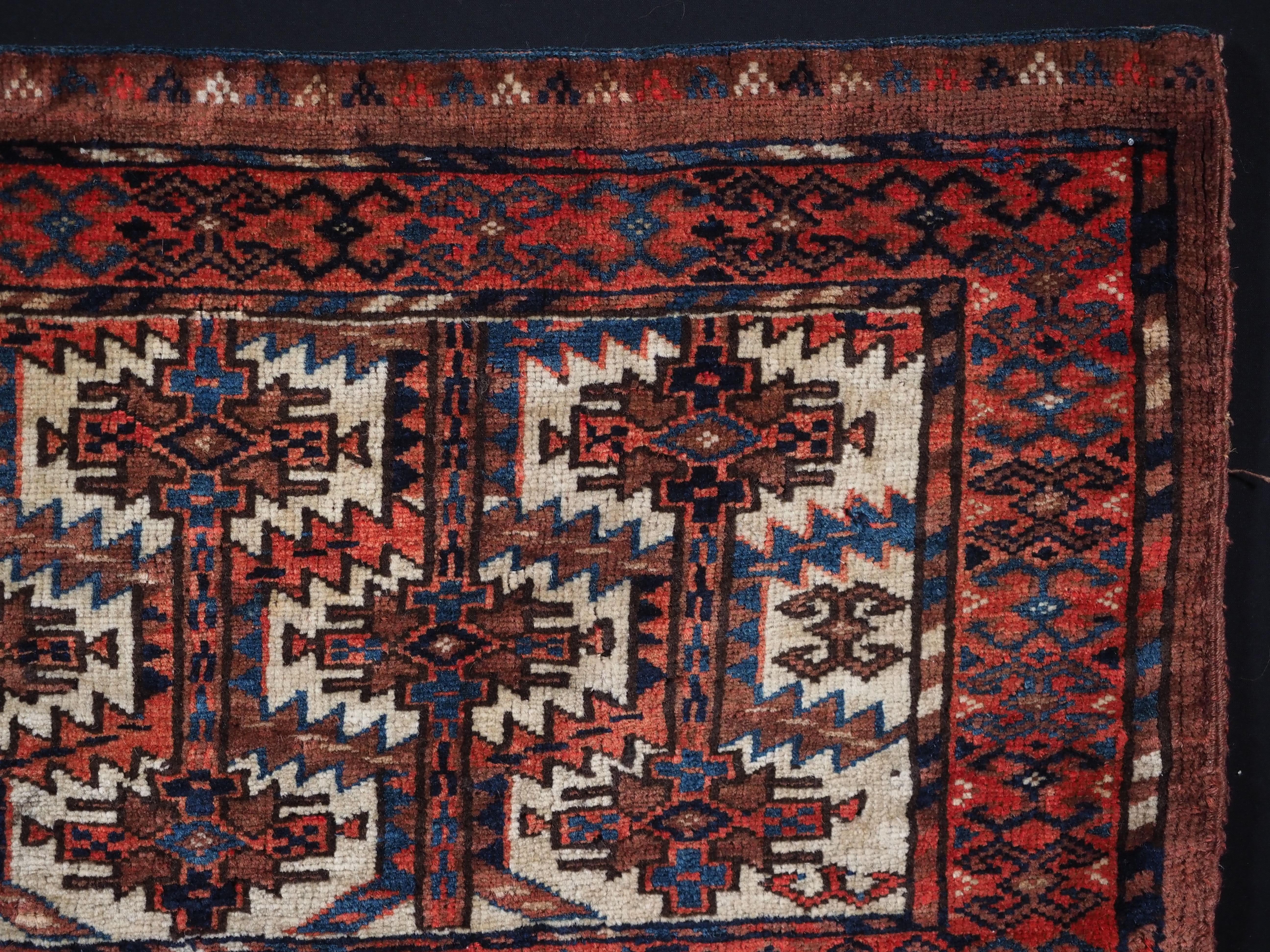 Antike Turkmenische Yomut-Torba aus Turkmen mit Gitterdesign.  Um 1880. im Angebot 2
