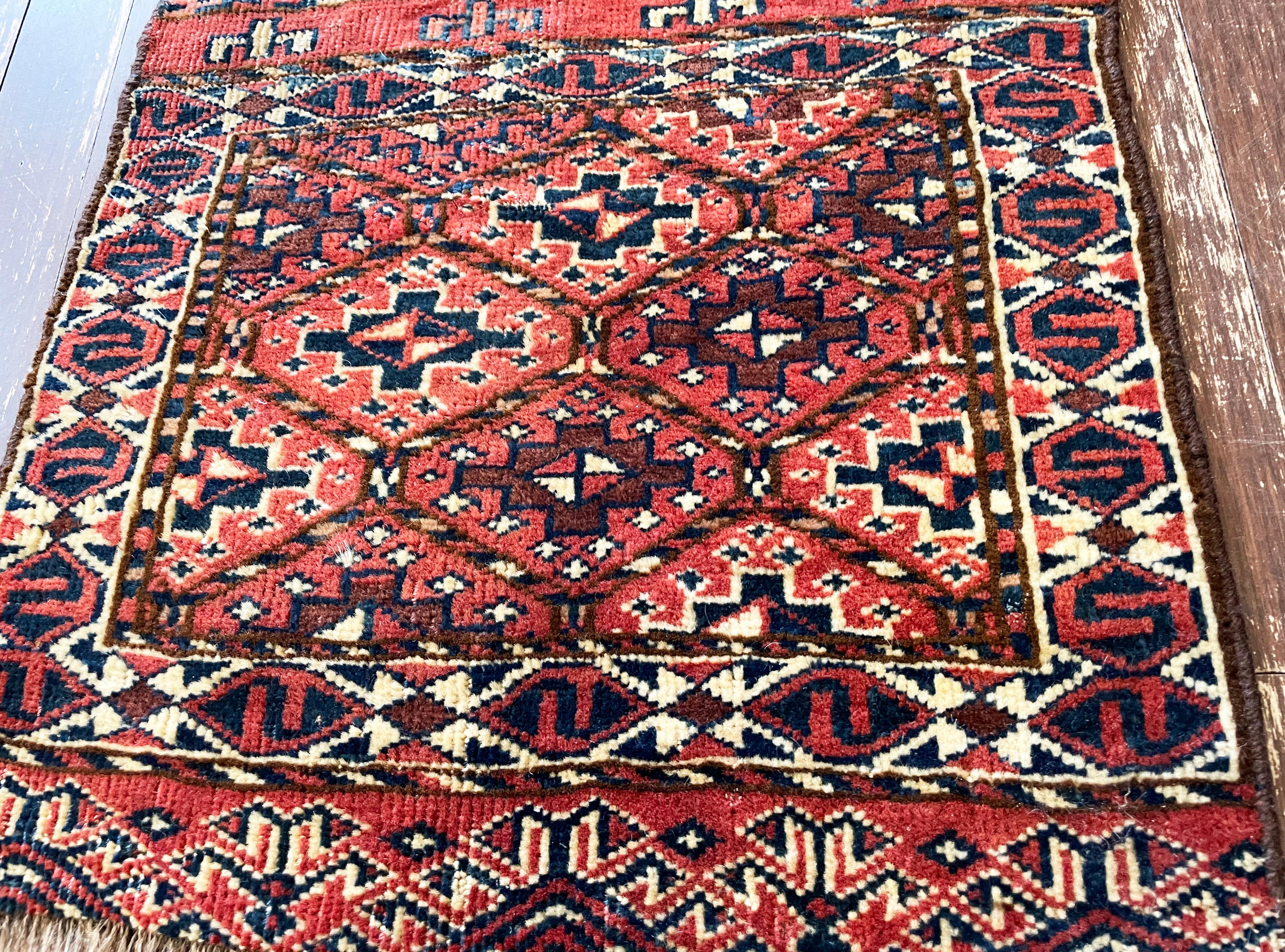 Antiker Yomuth-Teppich/Tasche, Turkoman, wie gesehen im Zustand „Gut“ im Angebot in Evanston, IL