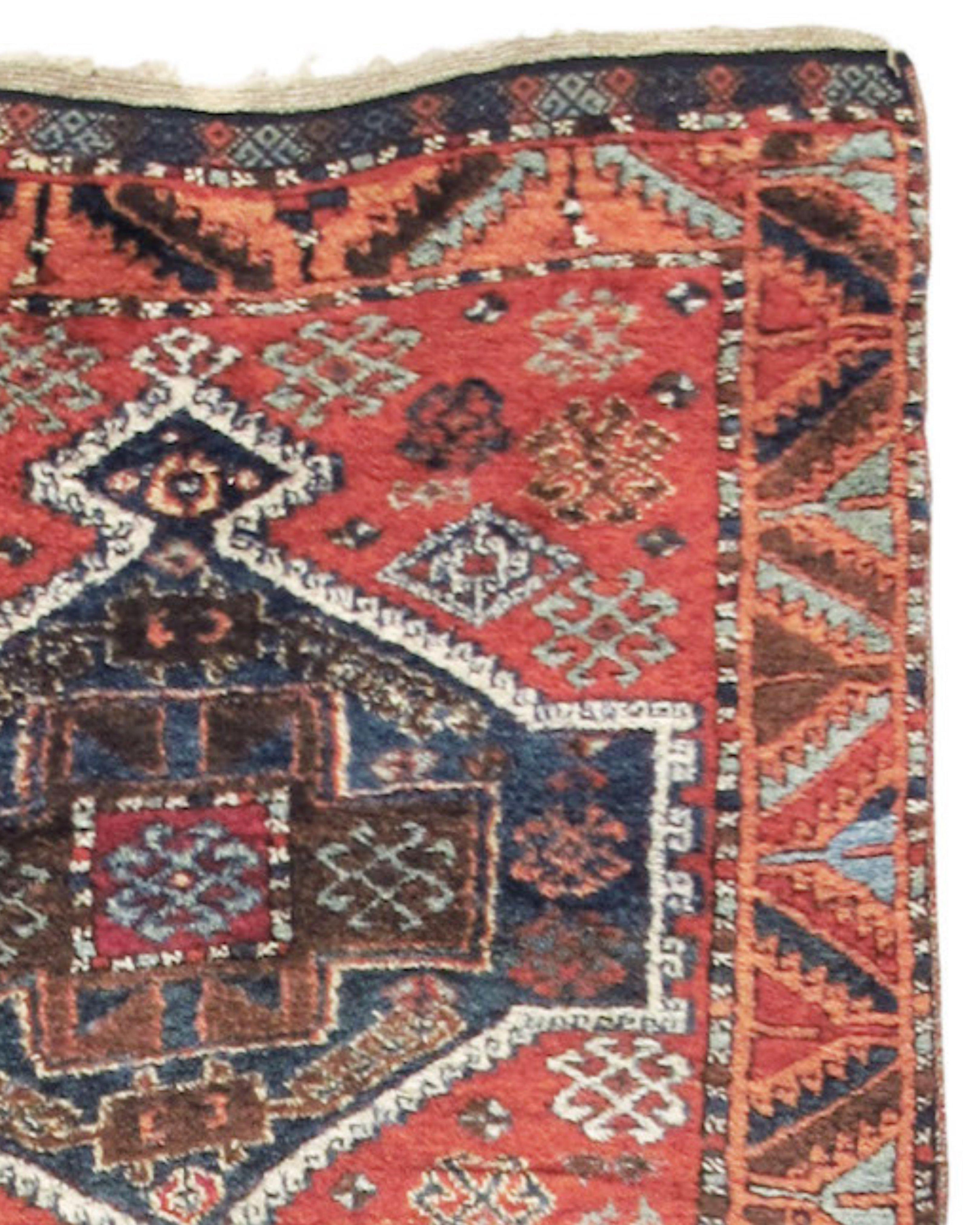 Antiker anatolischer Yuruk-Teppich, Ende 19. Jahrhundert

Zusätzliche Informationen:
Abmessungen: 3'2