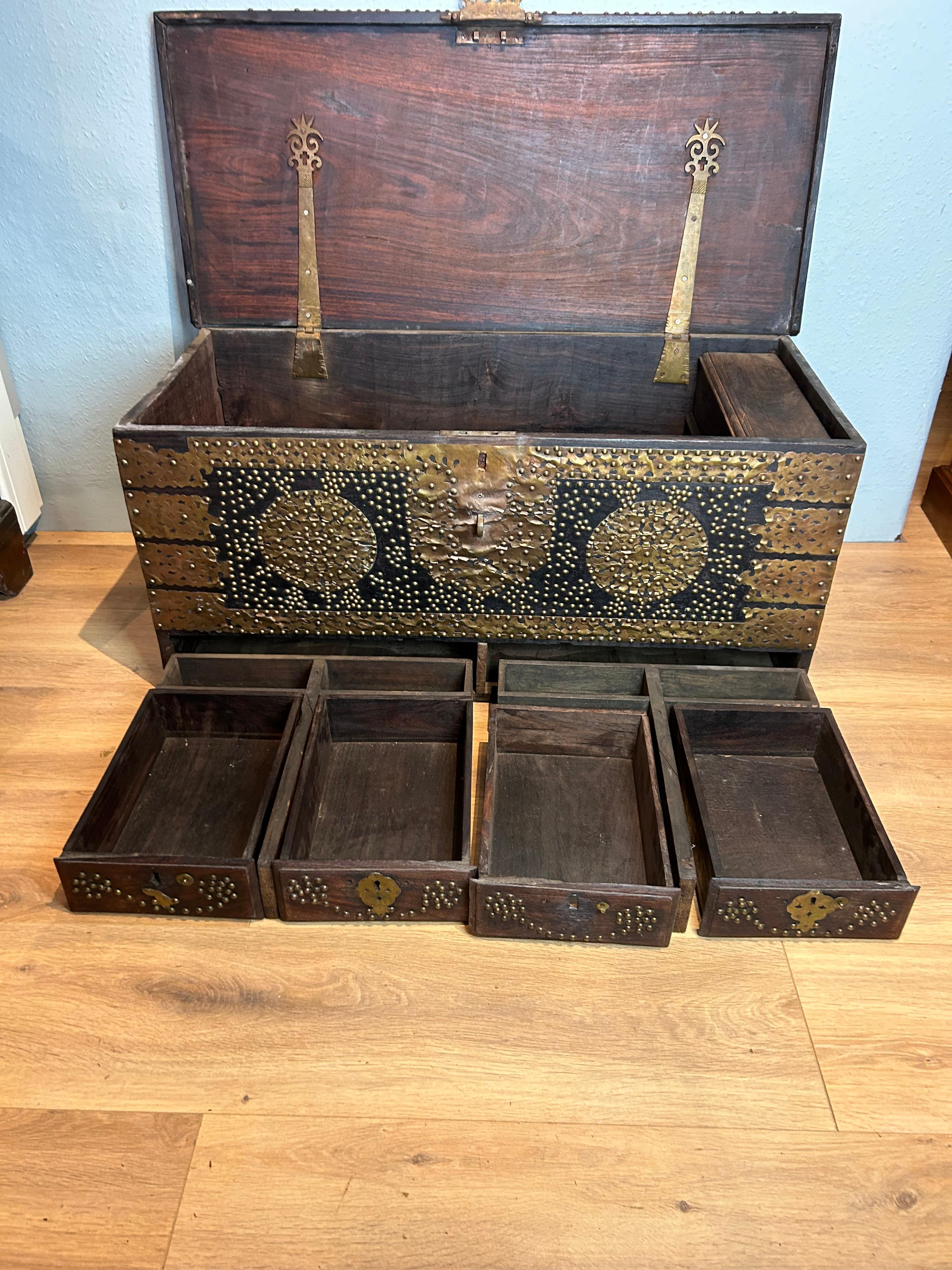Antique Zanzibar Dowry Chest with Decorative Brass Overlay and Studs c1890 In Good Condition In Sherborne, GB