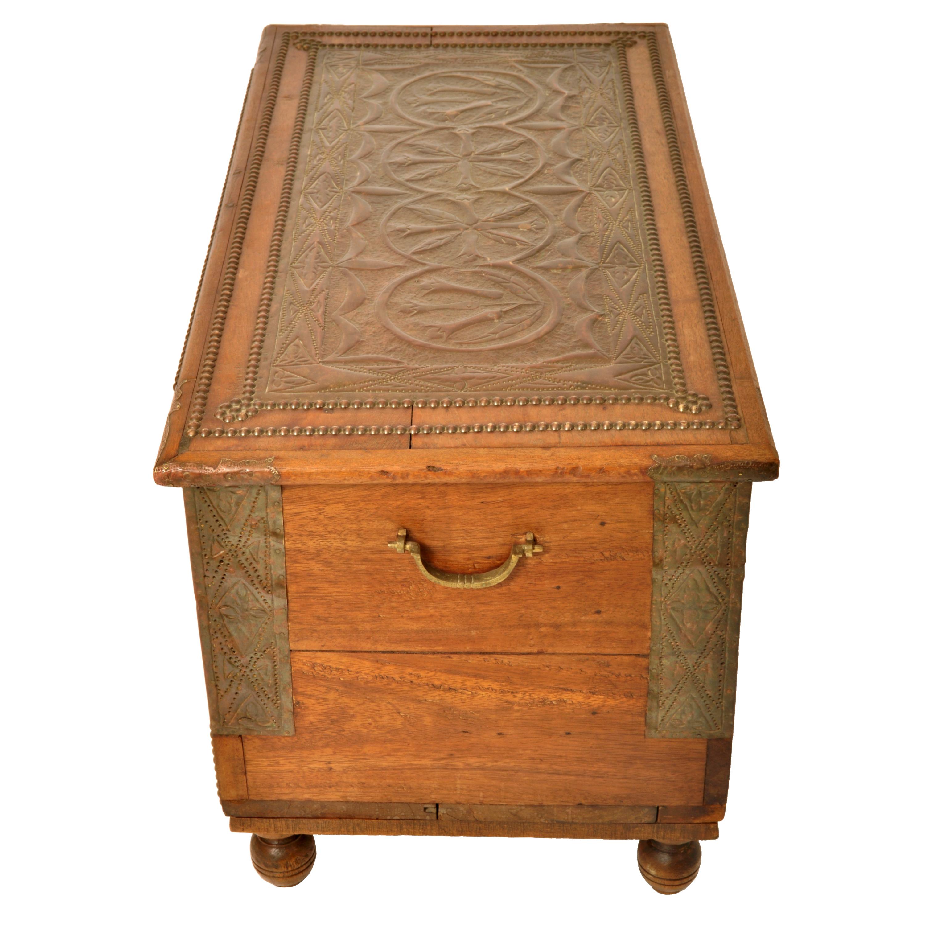 Antique Zanzibar Omani Teak & Brass Studded Copper Clad Dowry Chest Trunk, 1880 For Sale 5